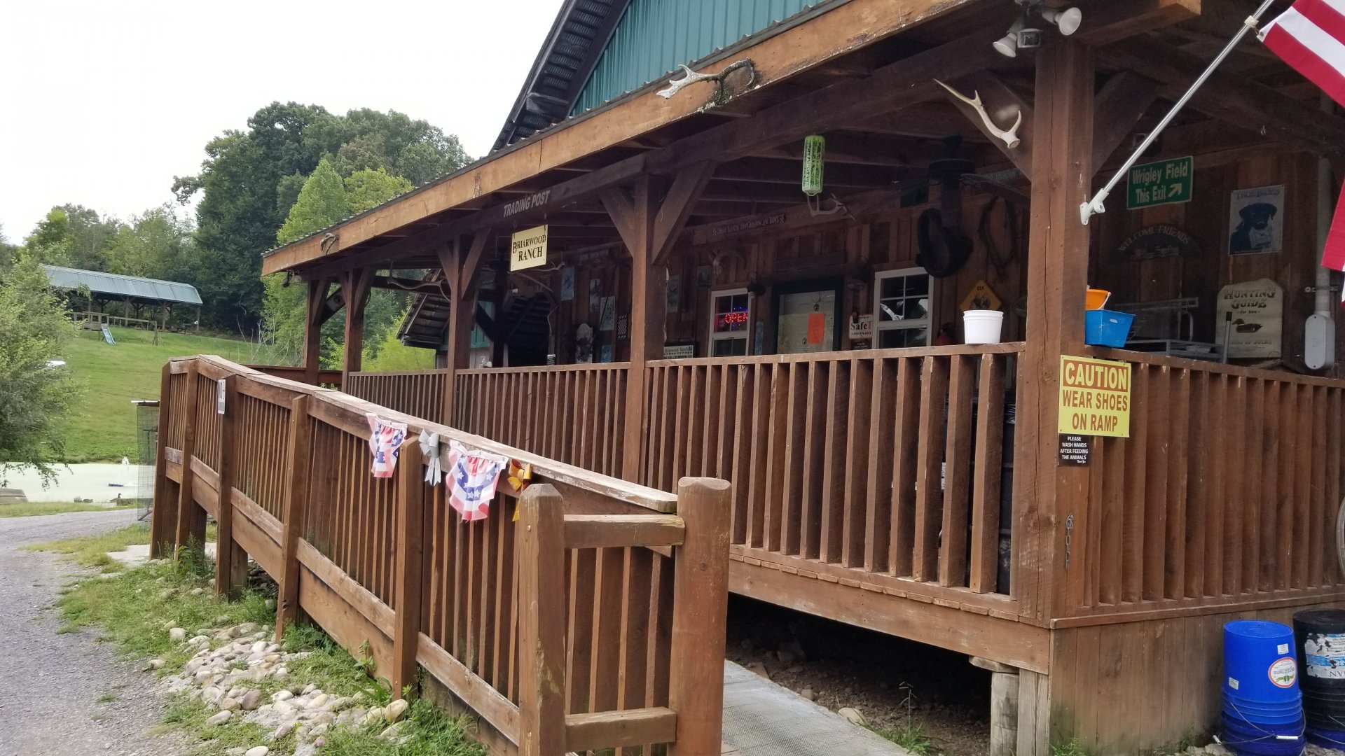 Briarwood Ranch SP - Building with gift shop, where to pay