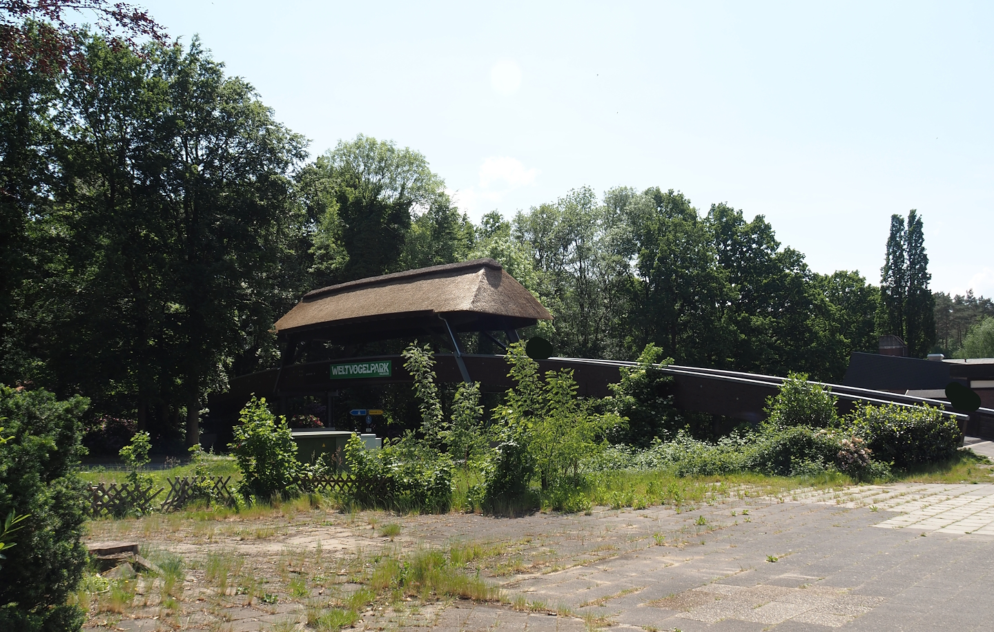 Bridge from parking lot to Weltvogelpark Walsrode, 2024-05-21