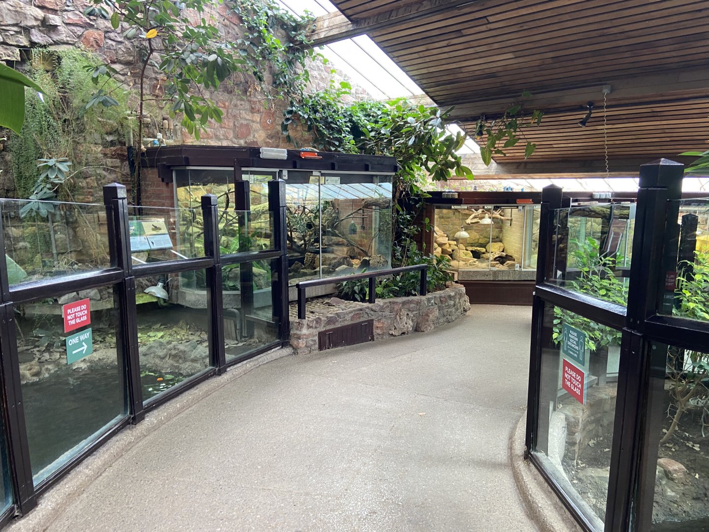 Bristol Zoo reptile house