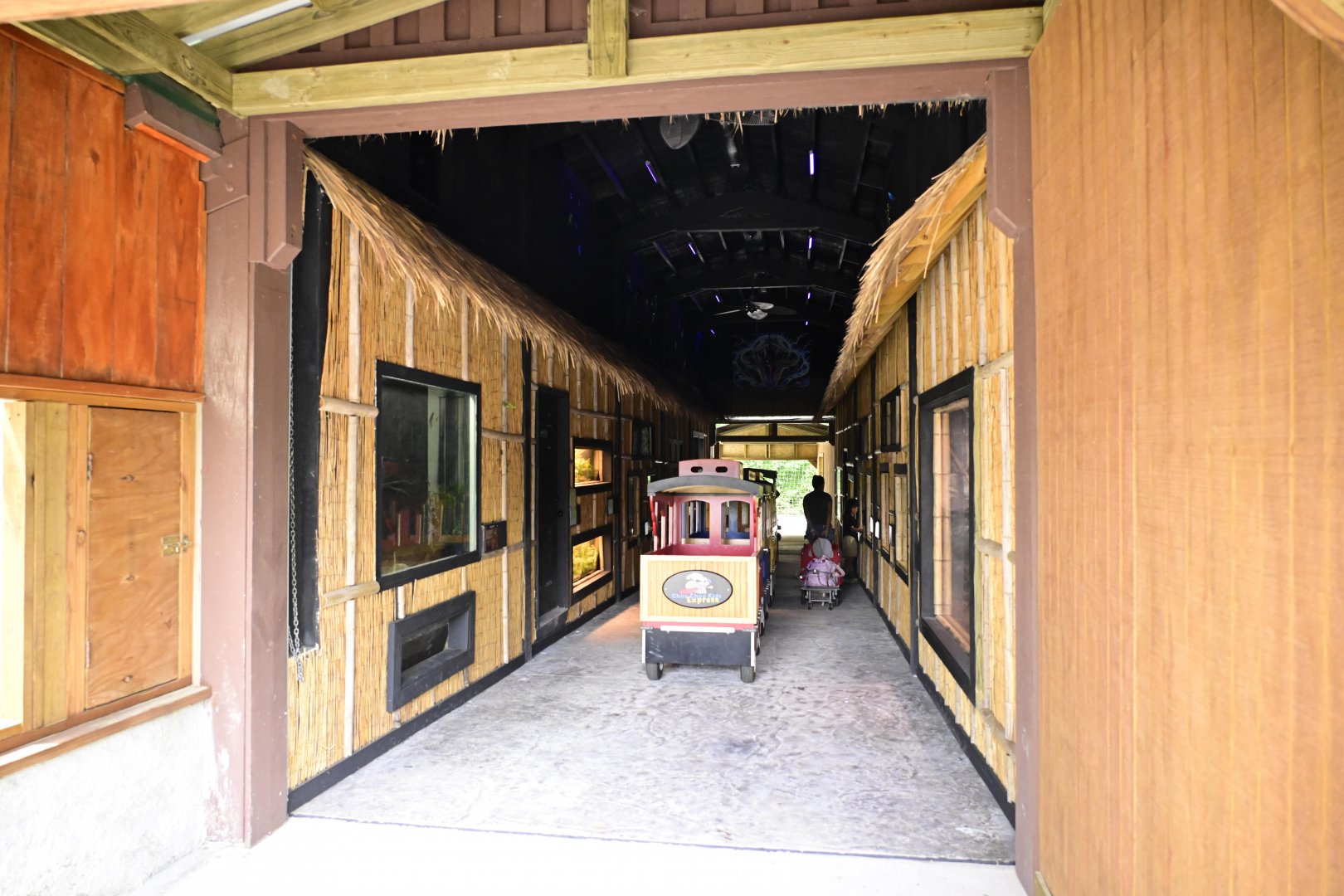 Broadway Zoological Park - Reptile Barn