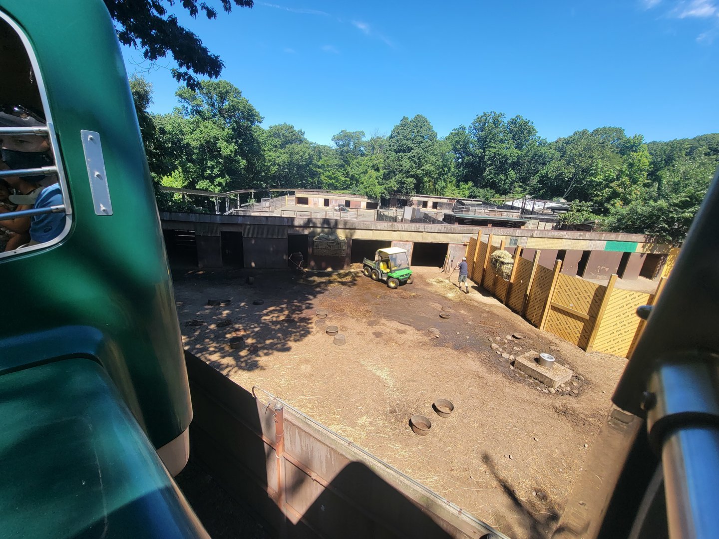 Bronx 7/22 - Monorail - Barn area