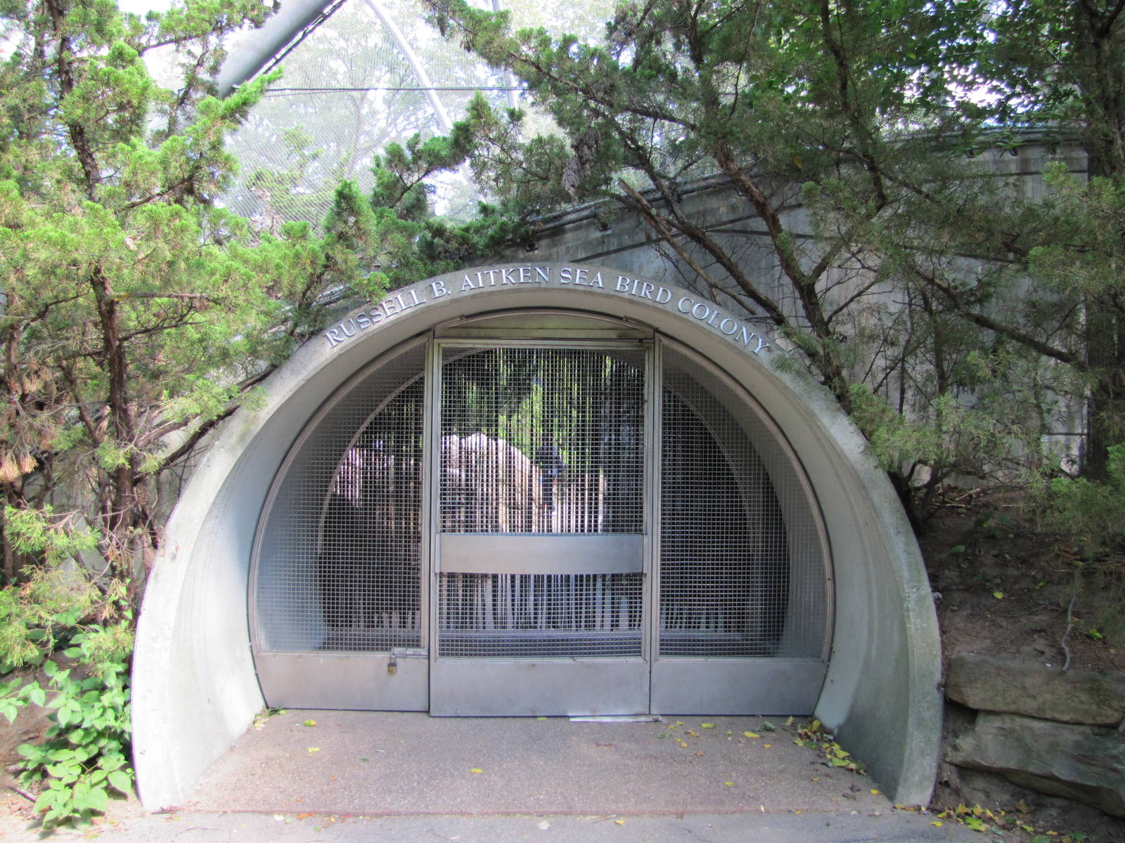 Bronx Zoo 2010 - Entrance to Aitken Sea Bird Colony