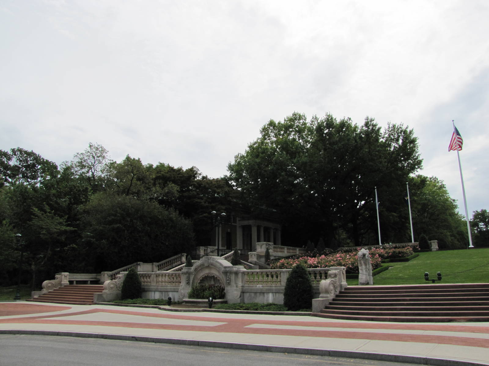 Bronx Zoo 2010 - Fordham Parking on historic Astor Court