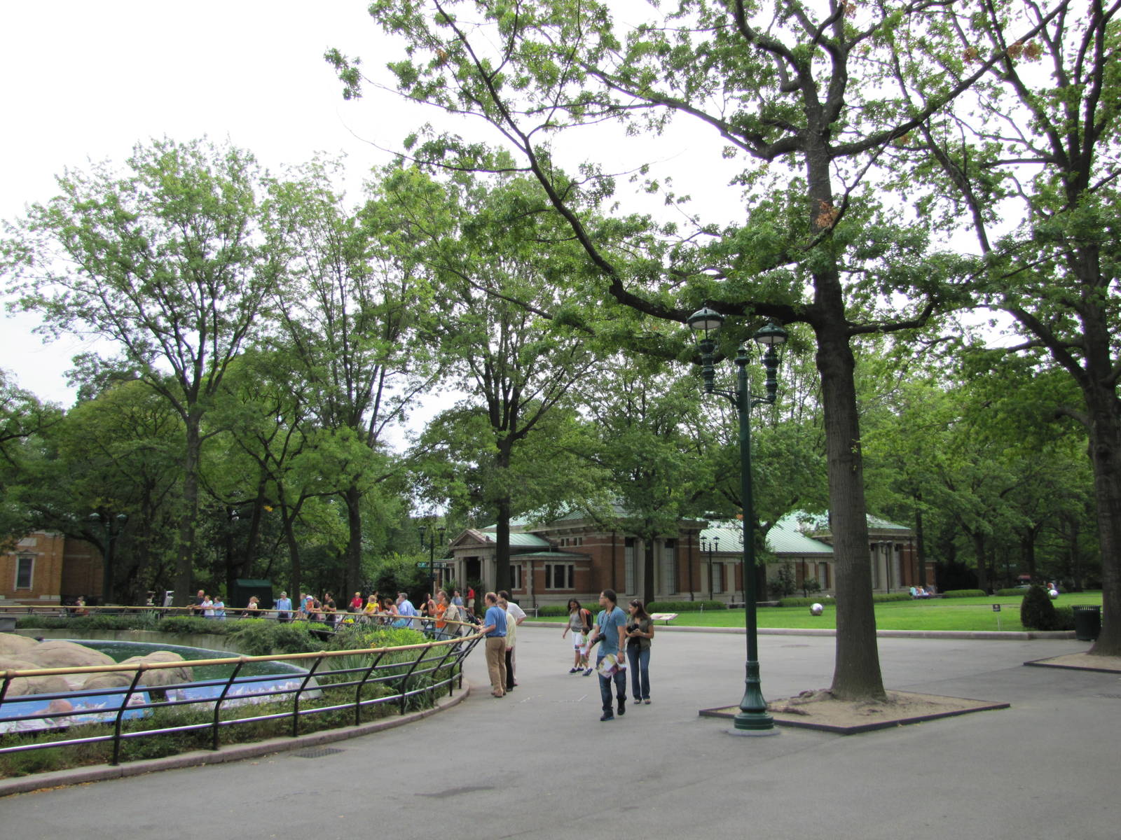 Bronx Zoo 2010 - General view on historic Astor Court