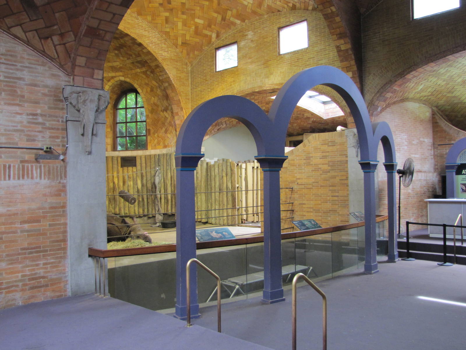 Bronx Zoo 2010 - Rhinoceros indoor stall in Zoo Center on historic Astor Co