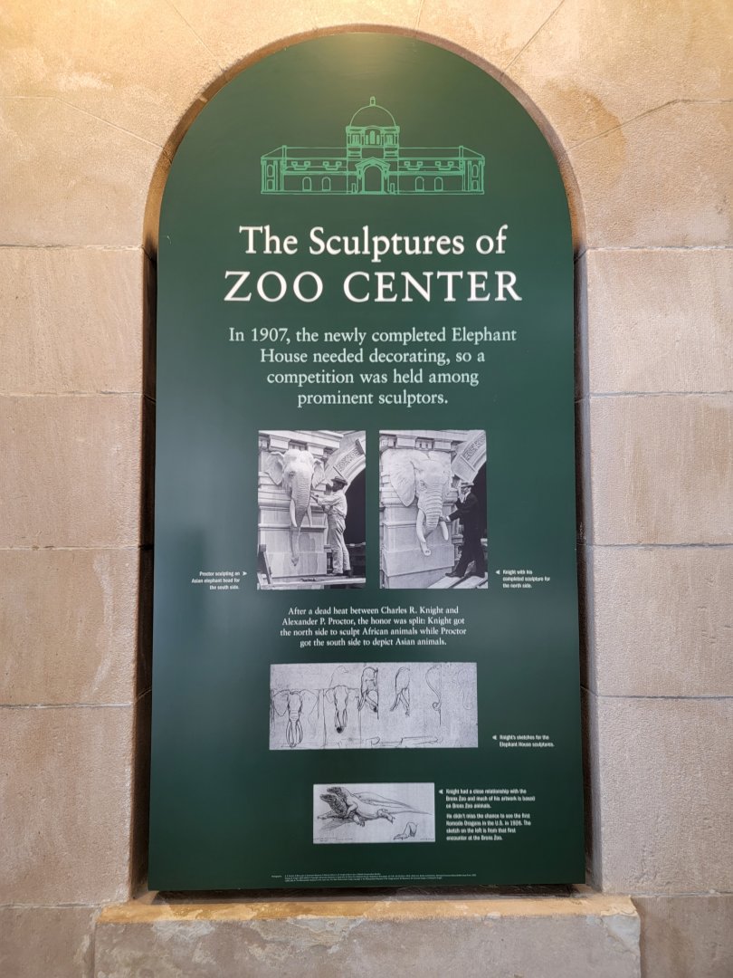 Bronx - Zoo Center - Sign about the sculptures