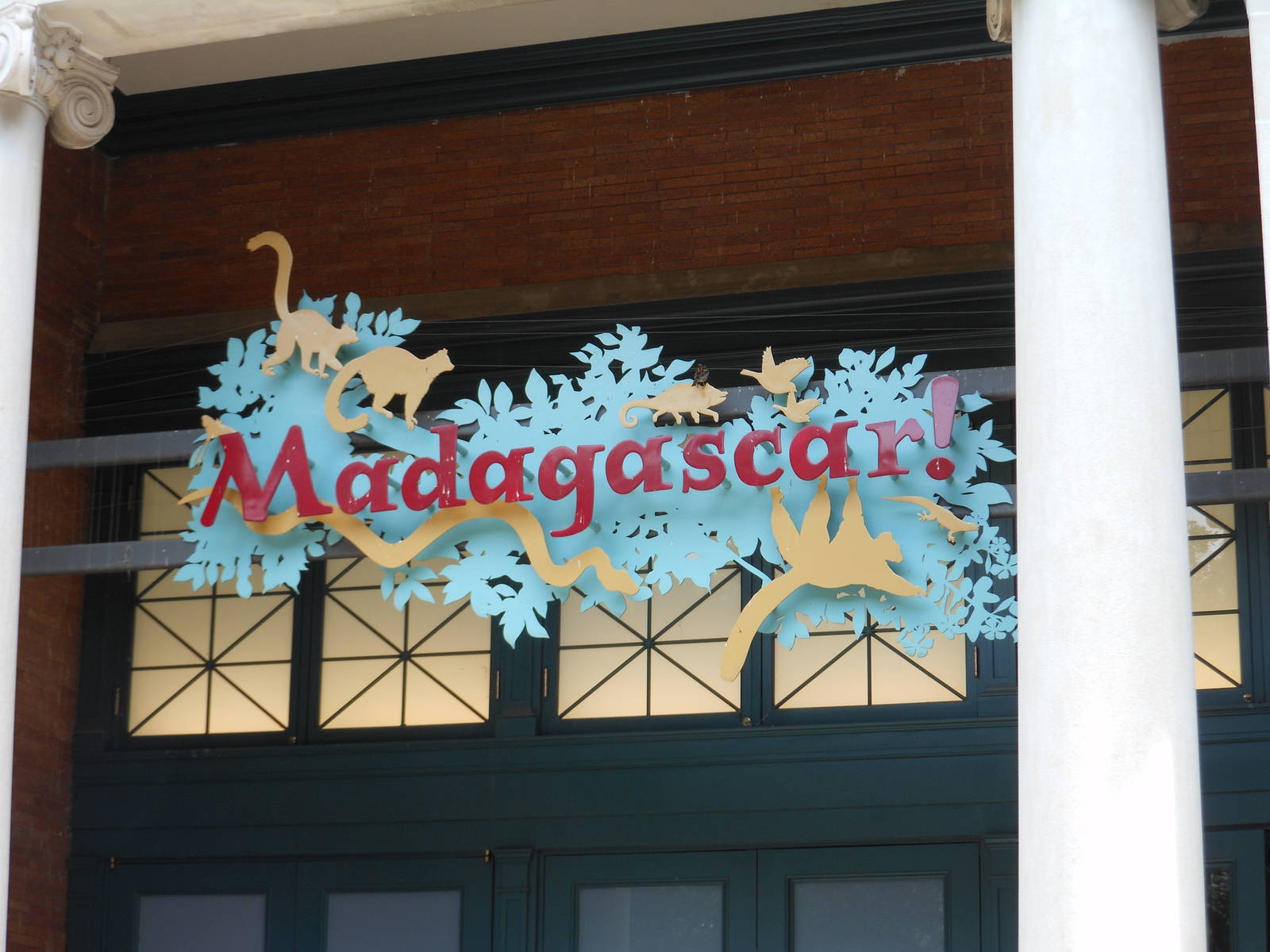 Bronx Zoo- Madagascar! Sign