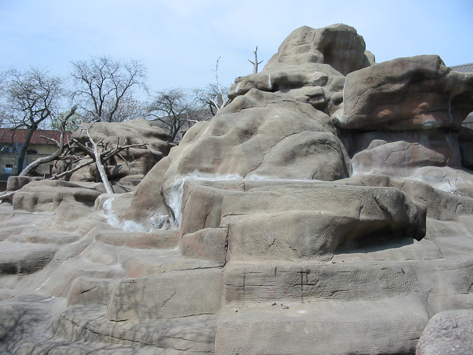 Brookfield Zoo 2003 - Baboon Rock