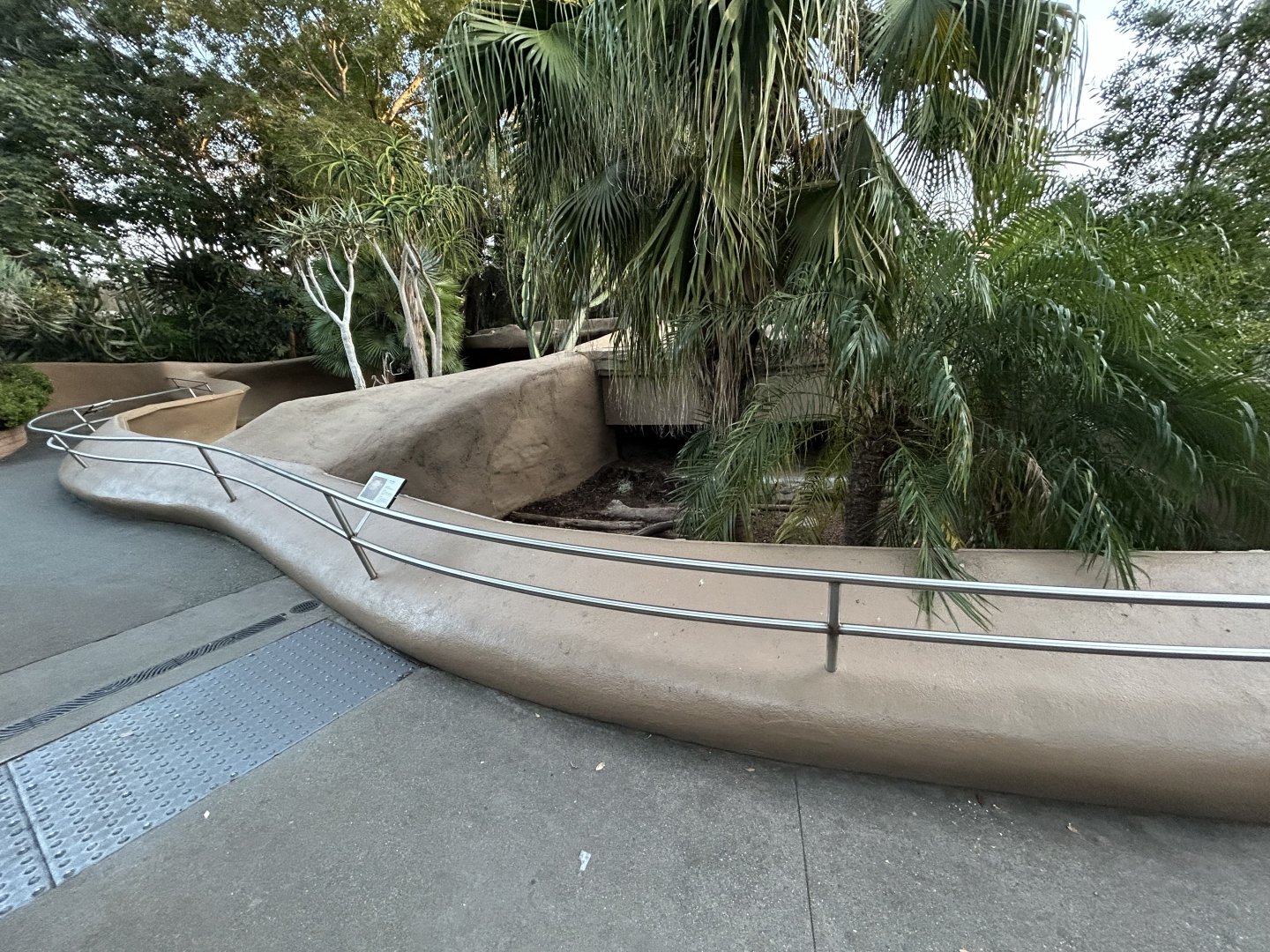 Brown Tortoise & Spur-thighed Tortoise Exhibits - Reptile Walk