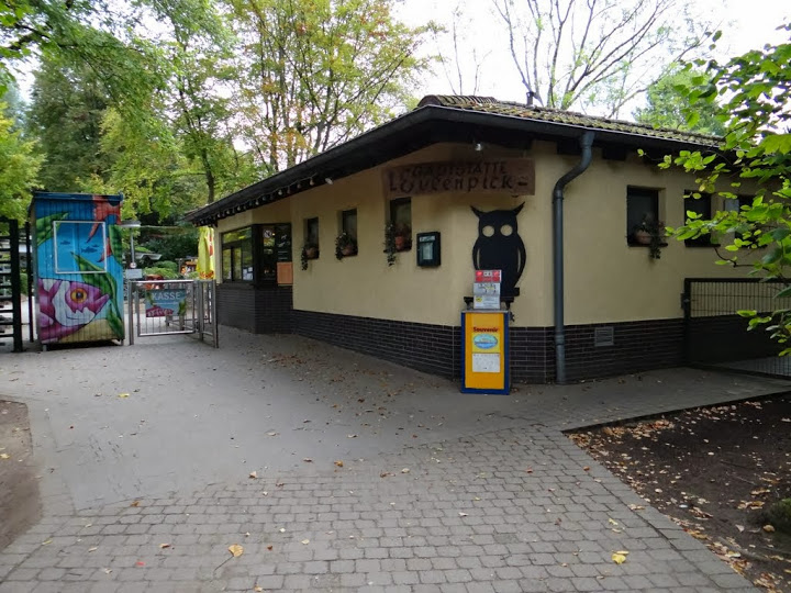 Building of cash desks