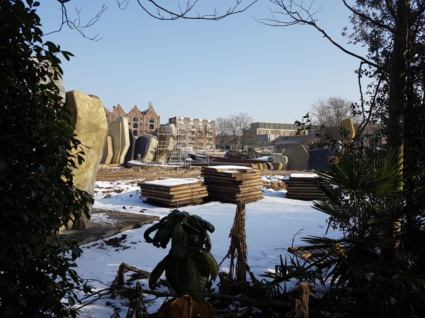 Building-site Elephant-enclosure