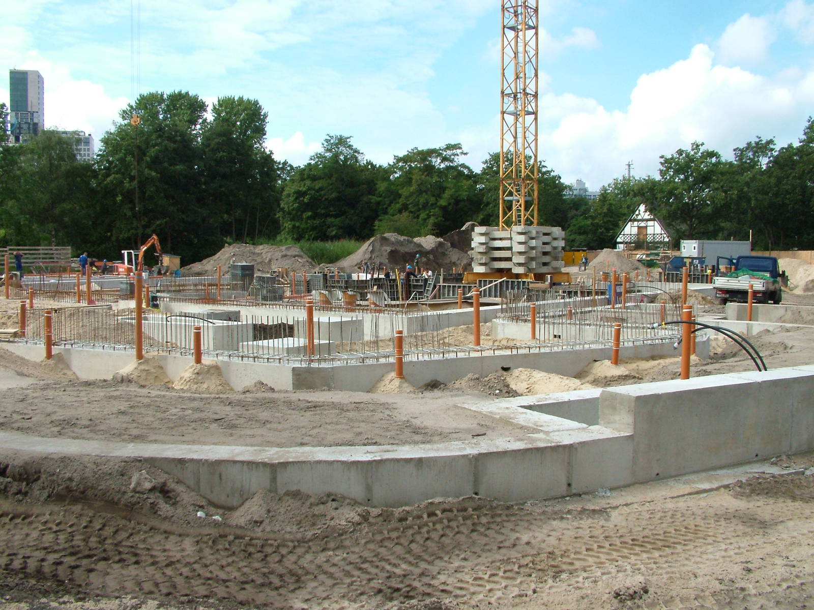 Building Works for New Bird House at Berlin Zoo, 31/08/11