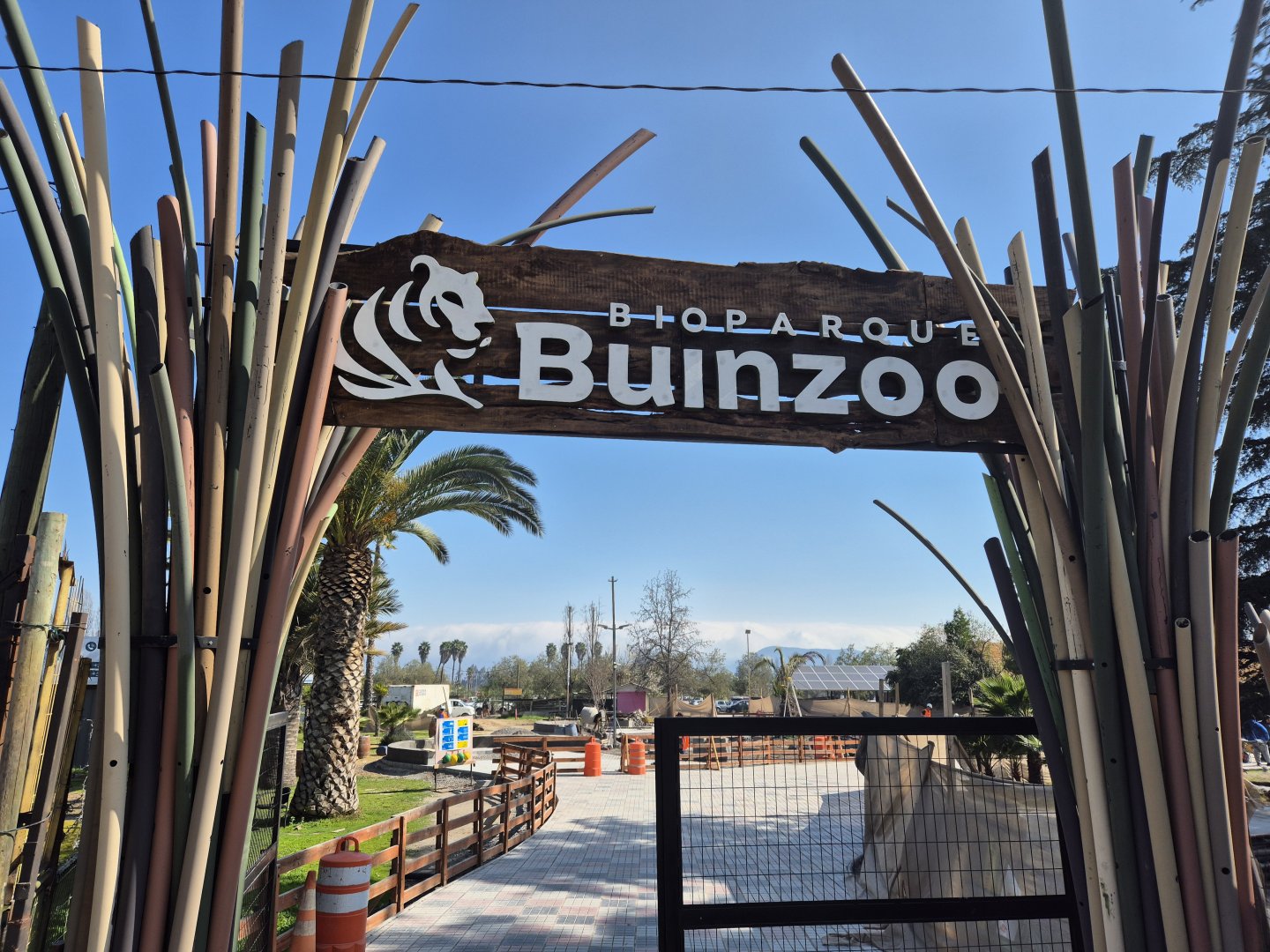 Buin Zoo Entrance