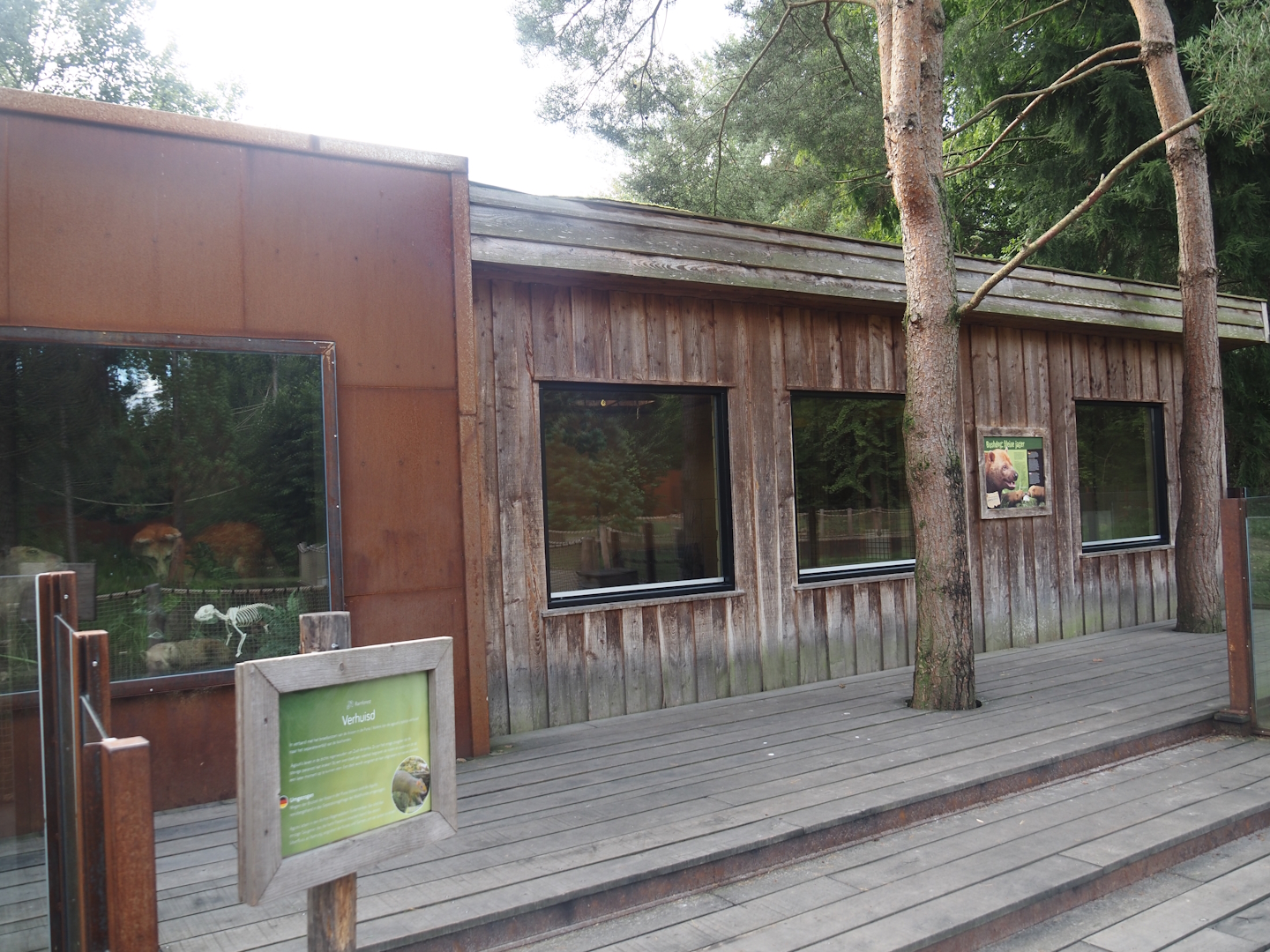 Bush dog house and display case with bush dog, maned wolf and capybara specimens, 2024-08-21