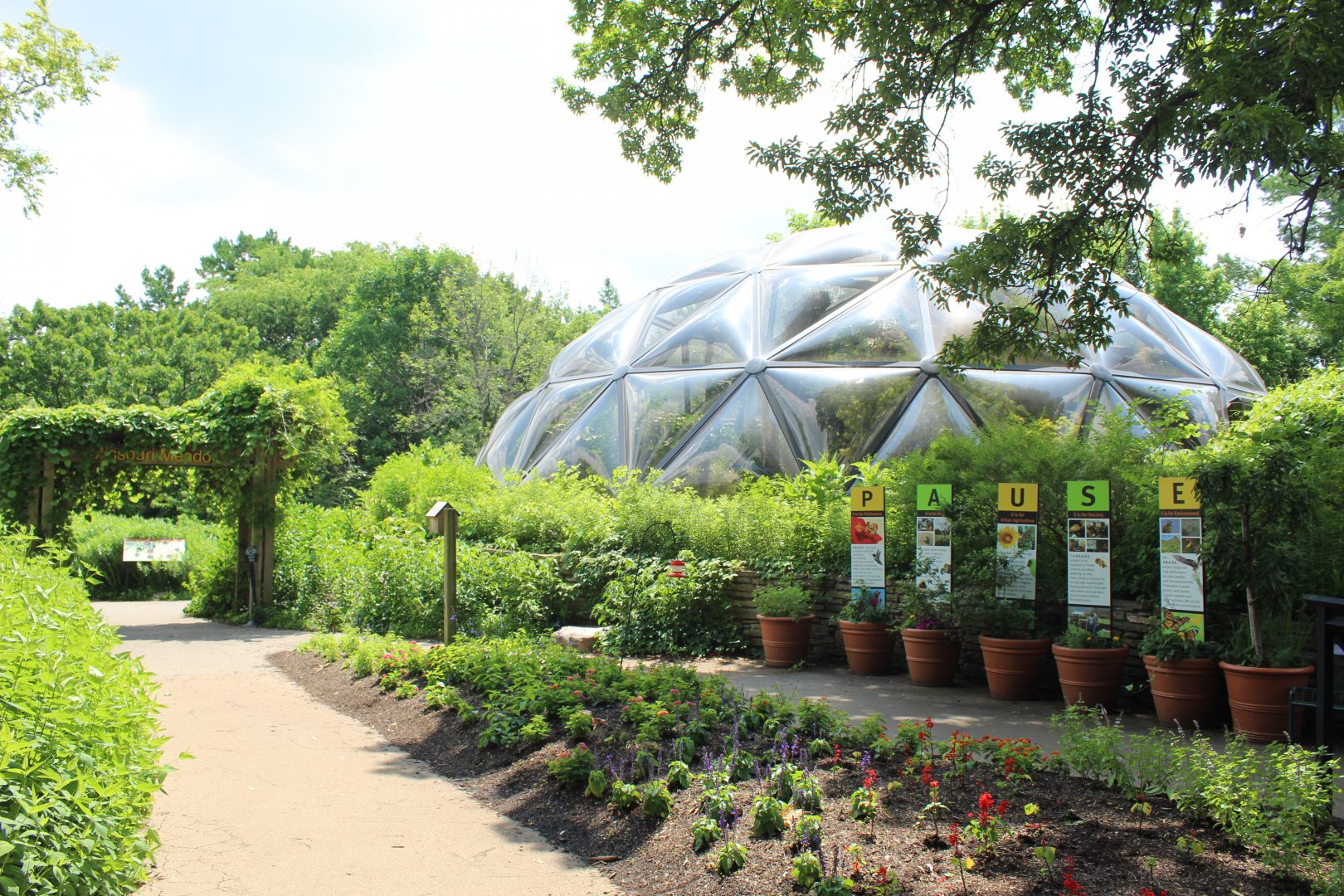 Butterfly Dome - Bayer Insectarium