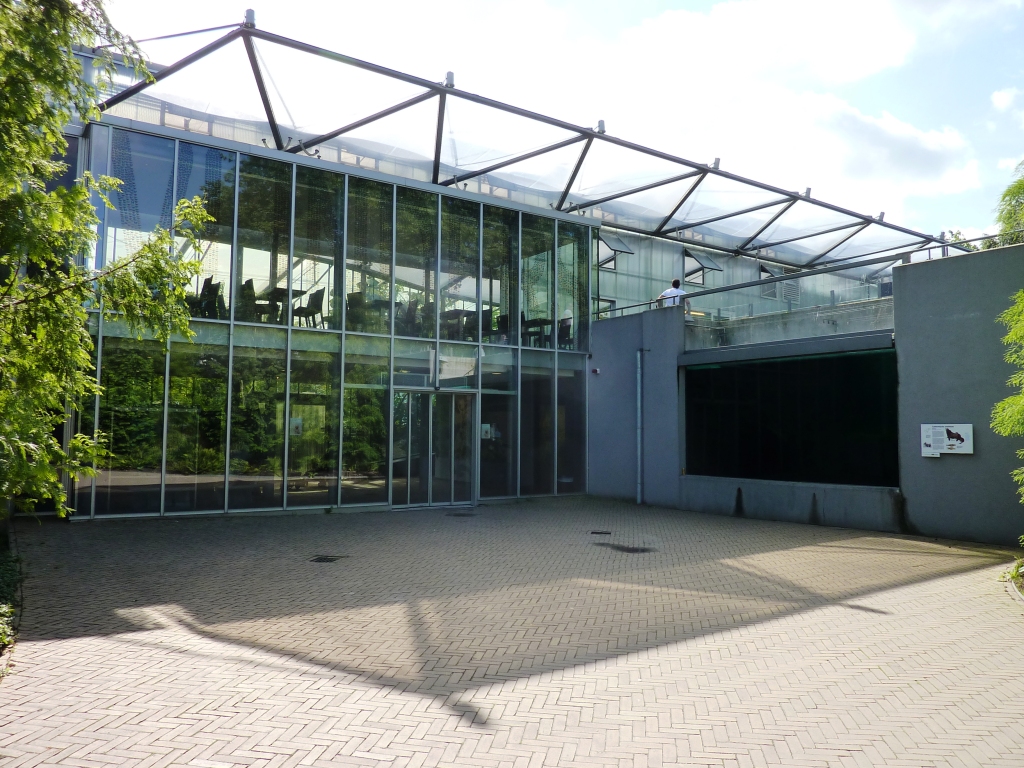 Butterfly House and Sealion exhibit Artis August 2010