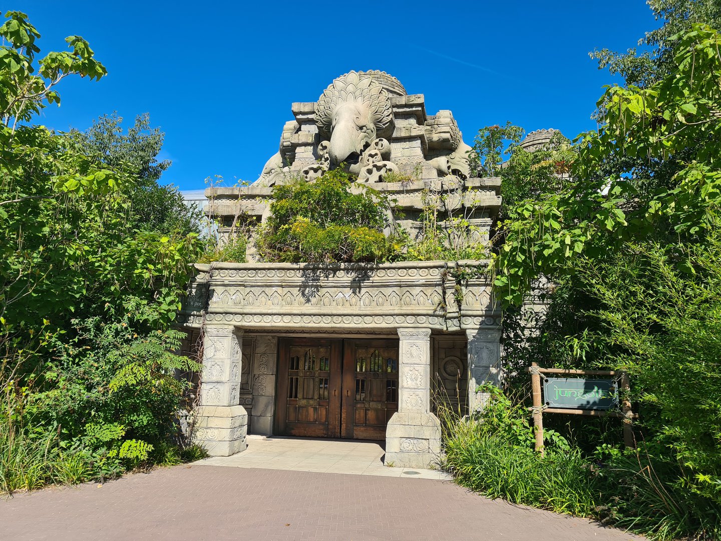 Butterfly temple (Entrance to Jungola)