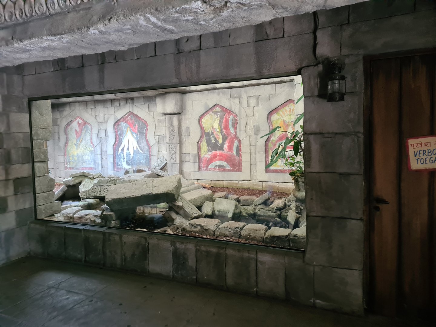 Butterfly temple - Reticulated python enclosure