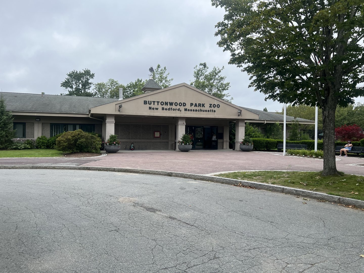 Buttonwood Park Zoo Entrance