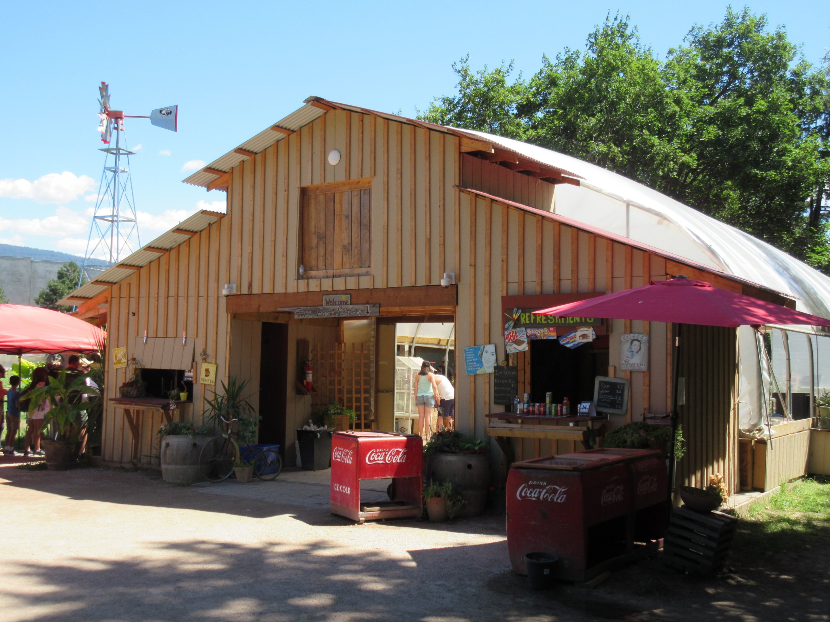 Cafe + Entrance to Baby Wallaby Zone