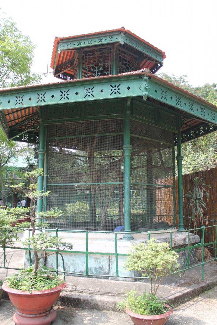 cage for Burmese Ferret-badger (Melogale personata)