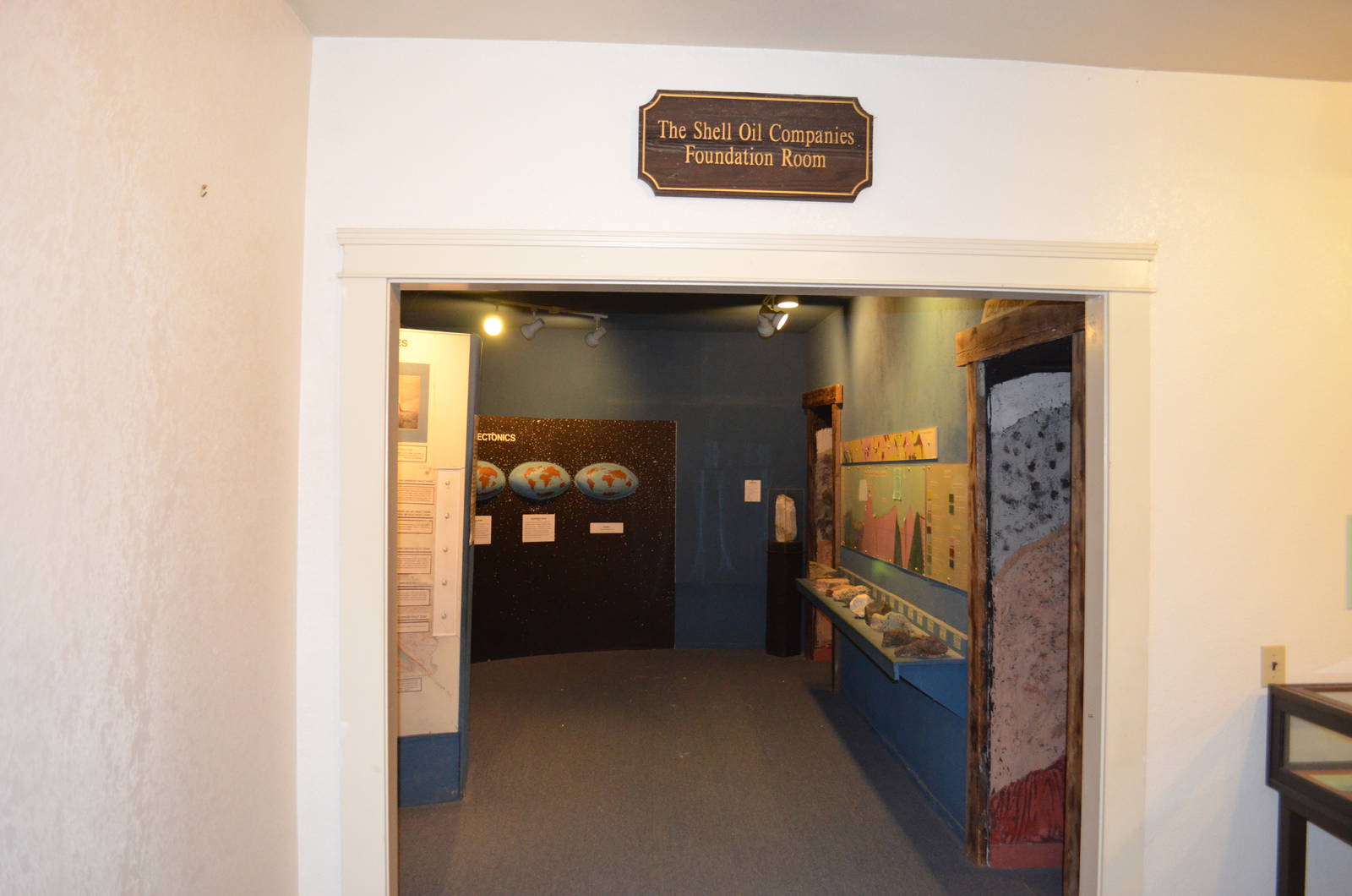 California Living Museum - Indoor Displays