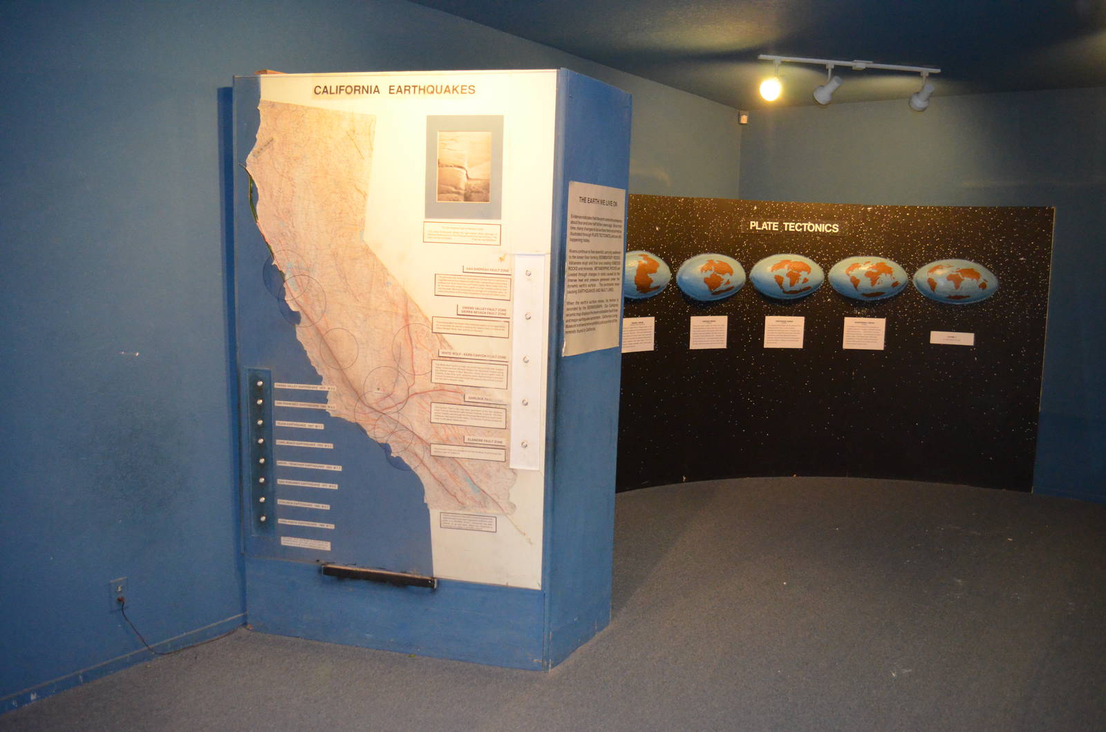 California Living Museum - Indoor Displays