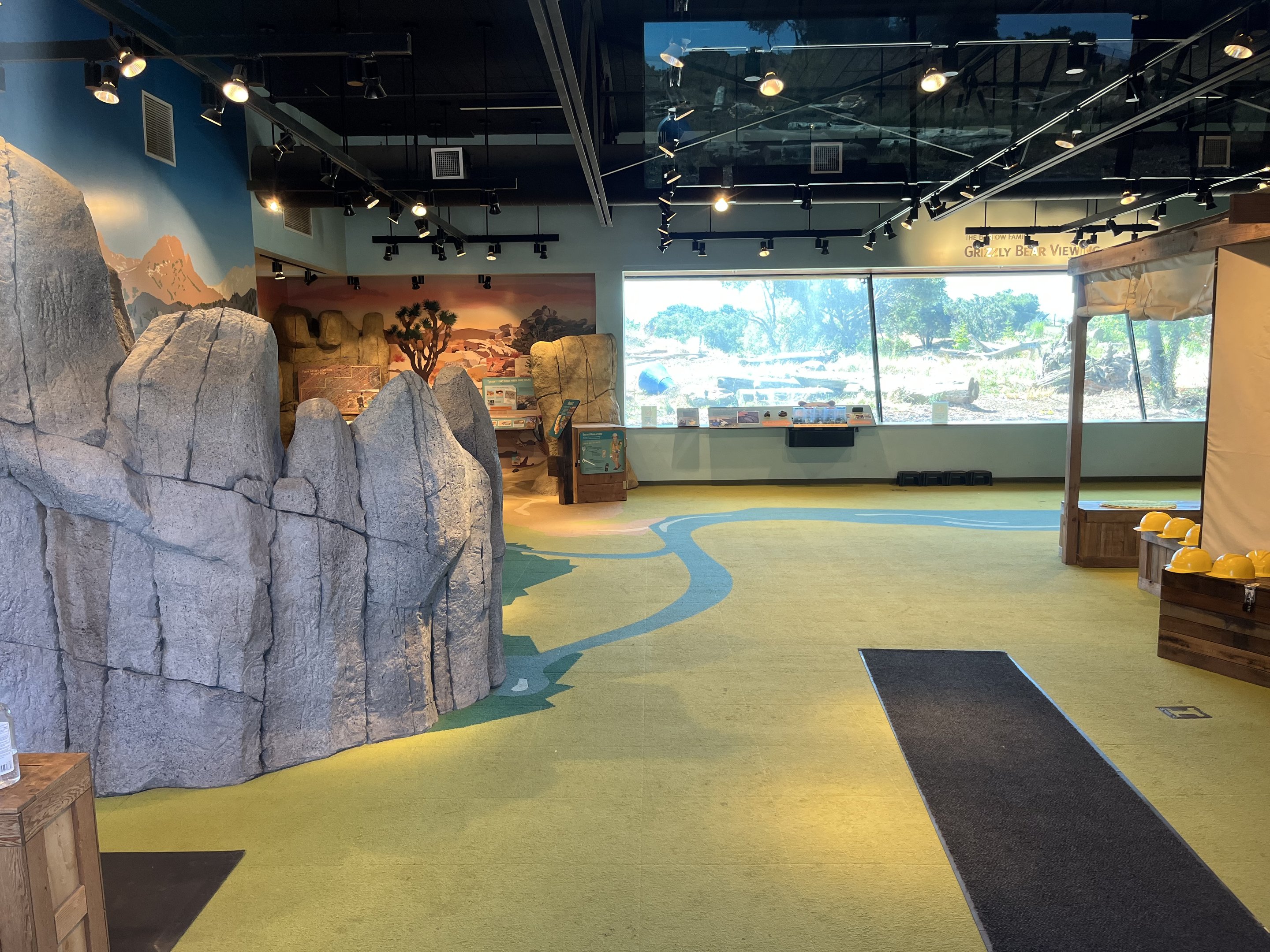 California Trail - Observation Habitarium