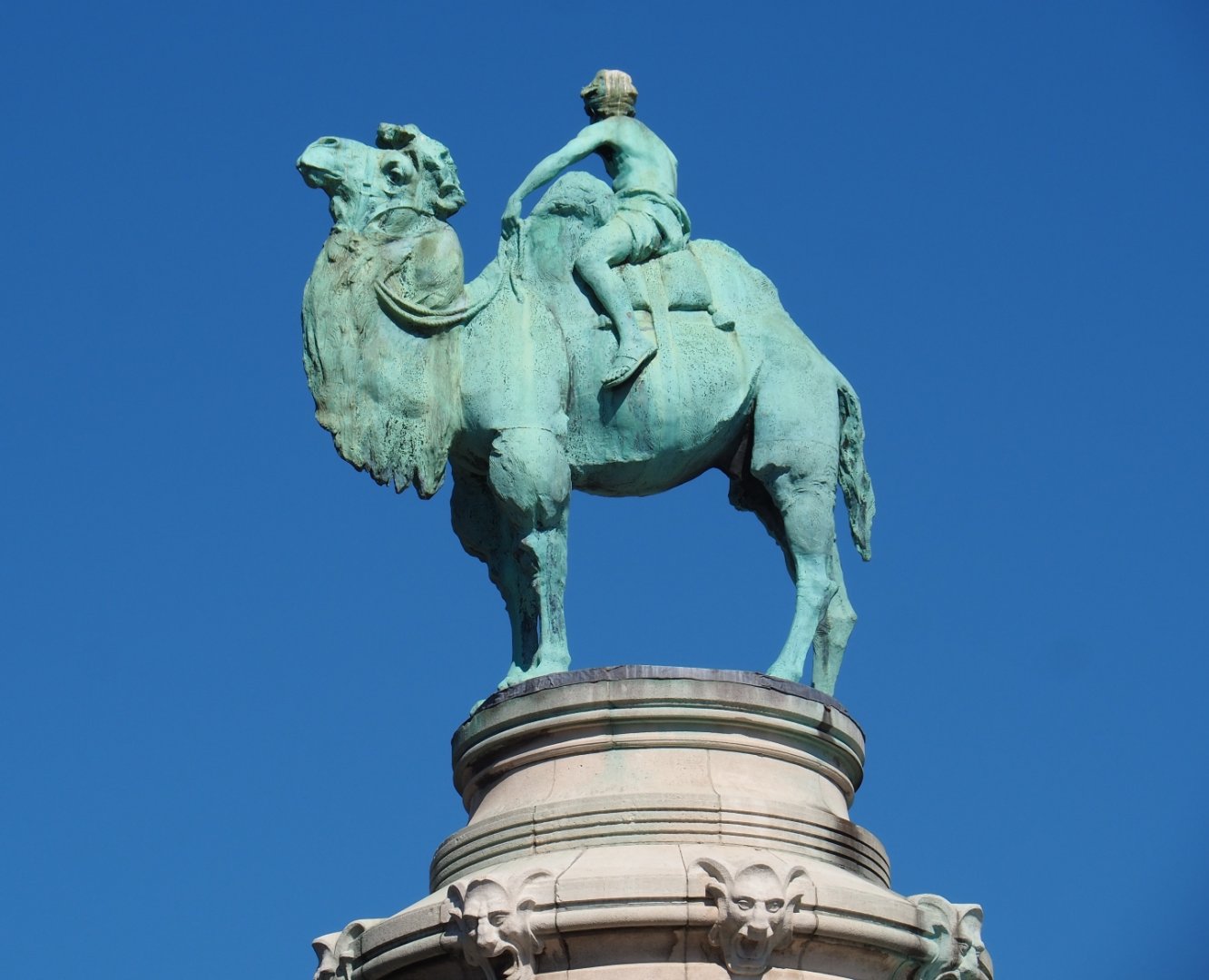 Camel driver statue, 2019-04-20