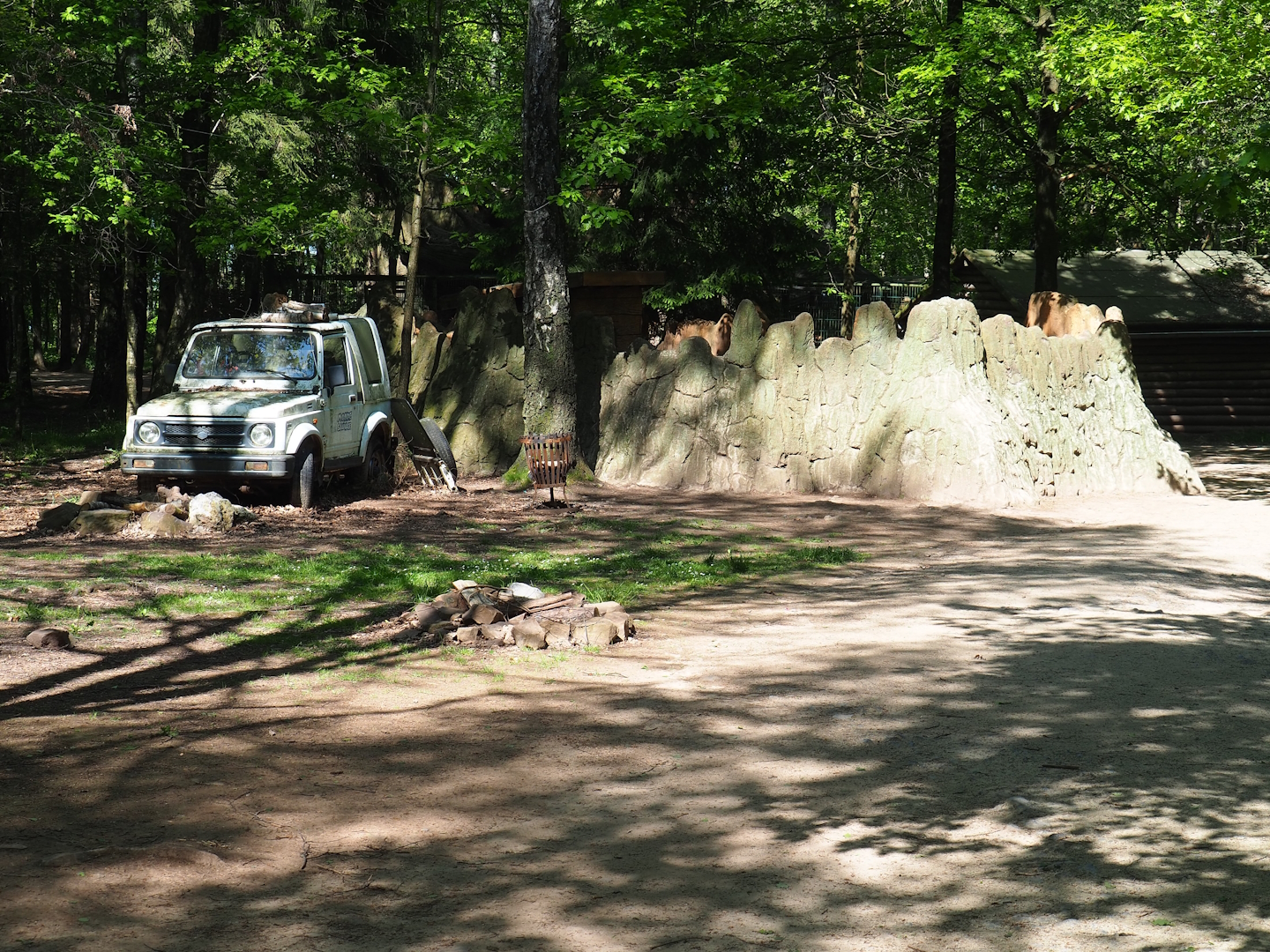Camp site theming and wall around black-tailed prairie dog exhibit, 2023-05-19