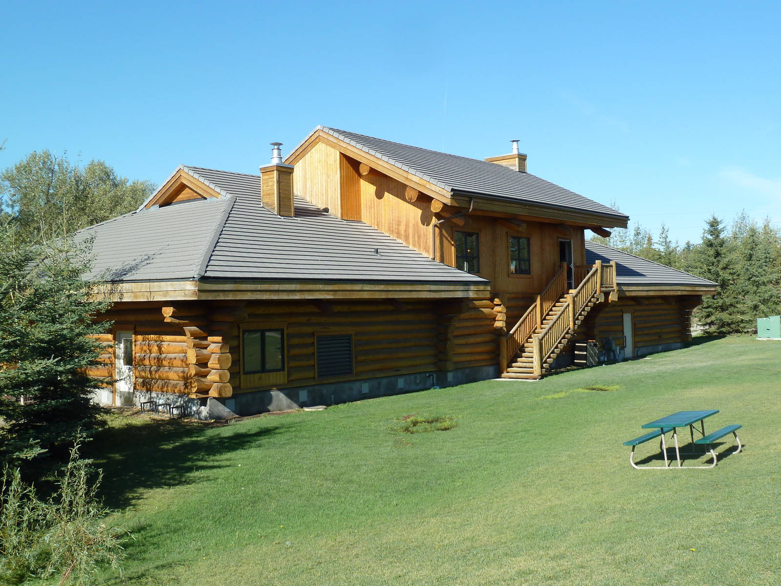 Canadian Wilds - Cequel Energy Lodge