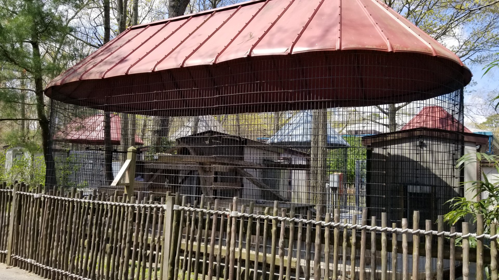 Cape May - Another empty corn crib cage