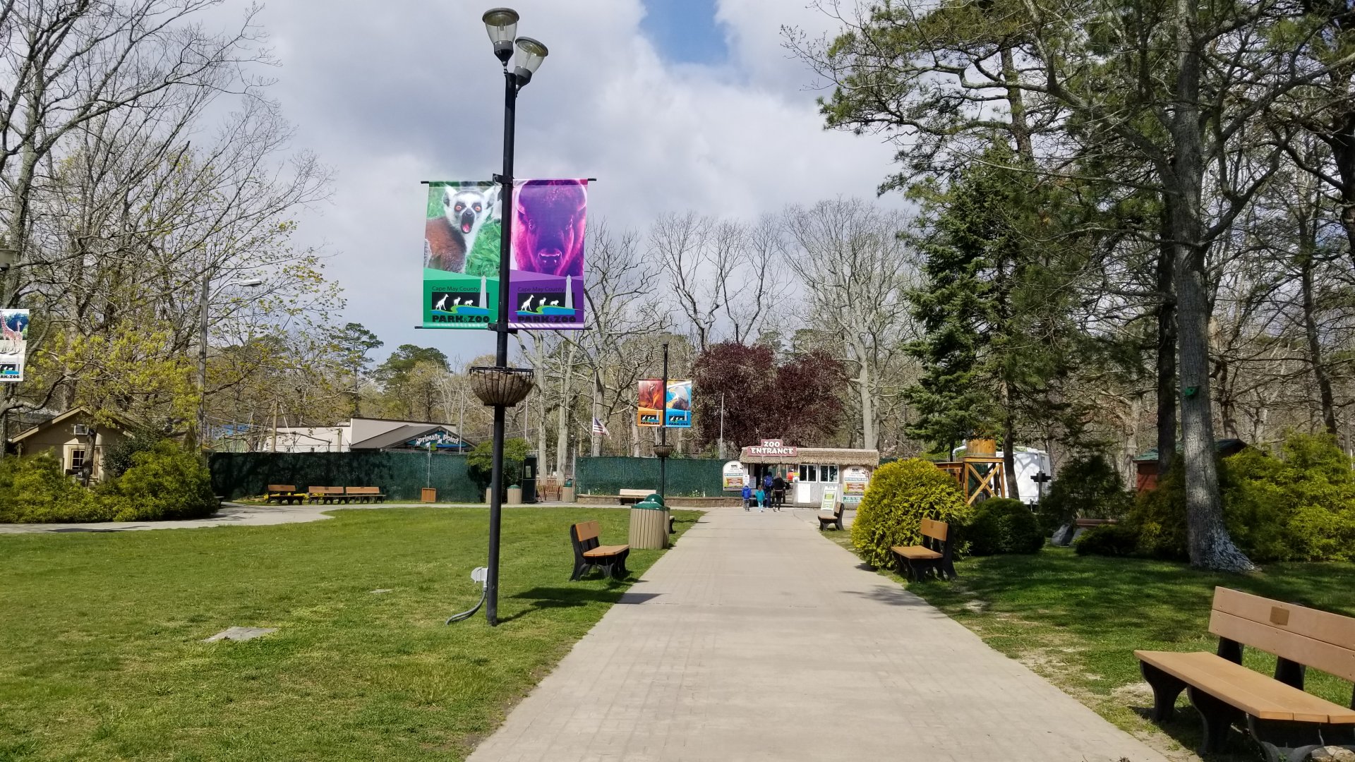 Cape May - Path from parking to entrance