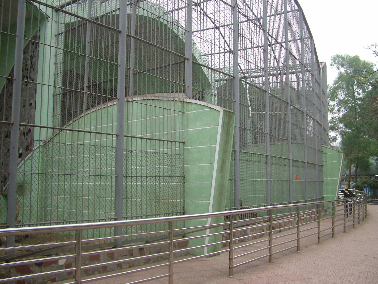 Carnivore Exhibits at Hanoi Zoo, 15/03/12