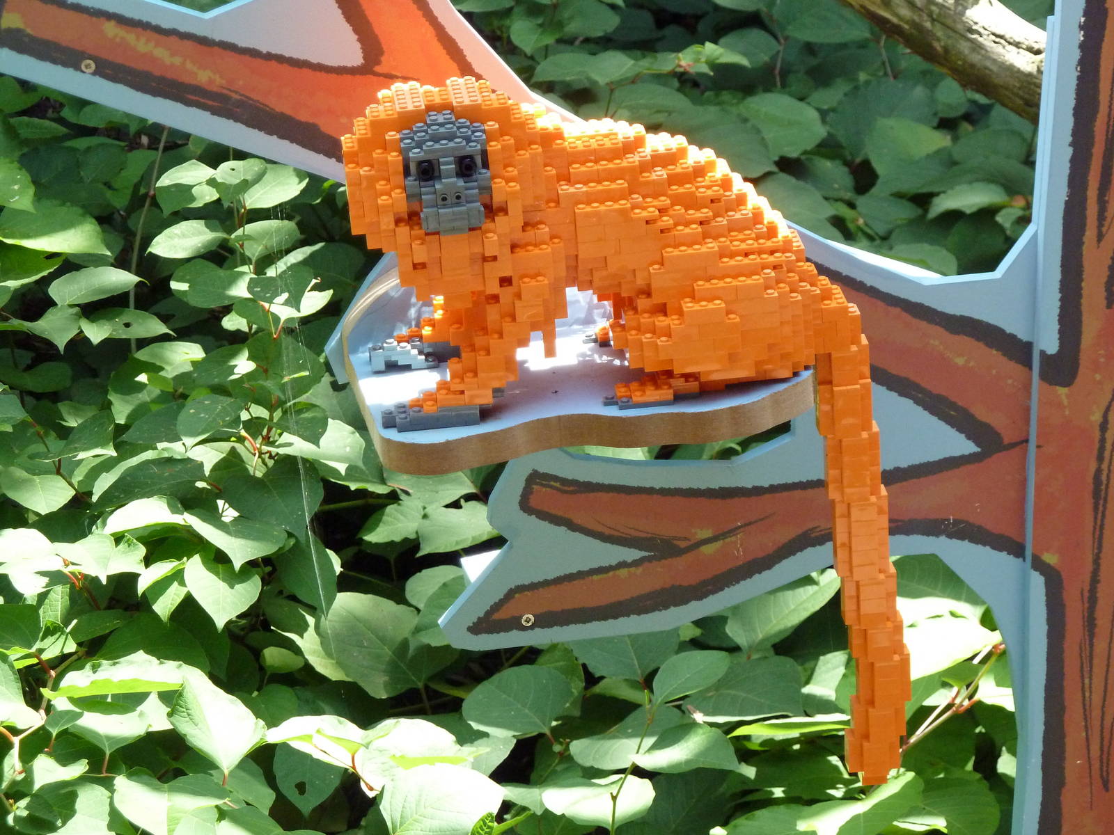 Carnivore Kingdom - LEGO Display - Golden Lion Tamarin