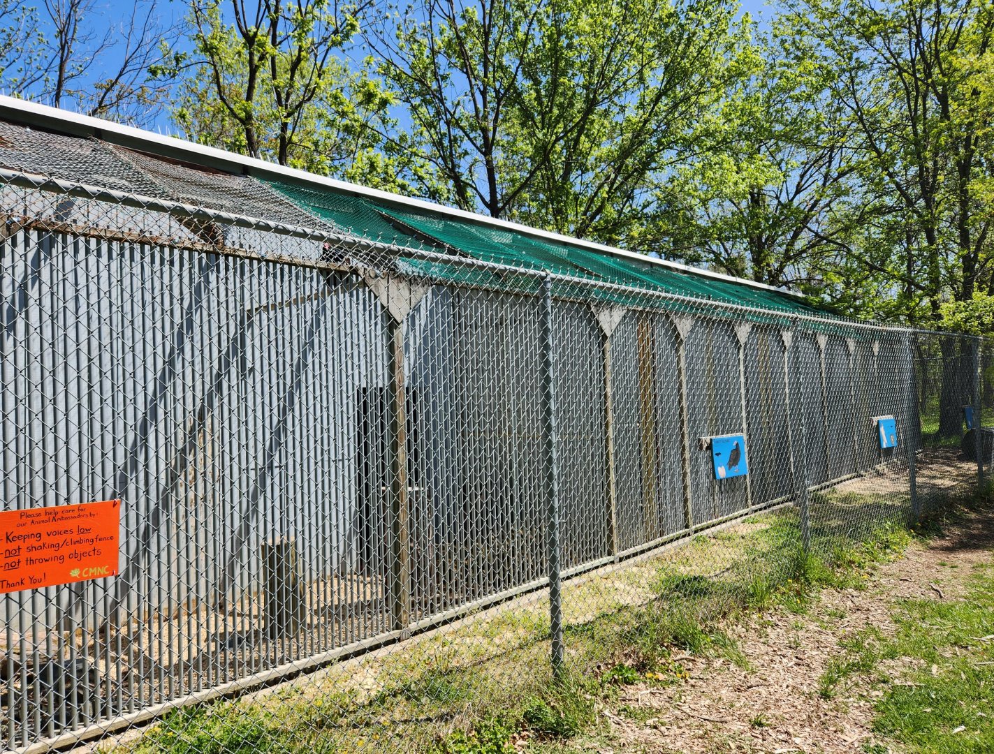 Carrie Murray Nature Center (MD) - Birds of prey exhibits