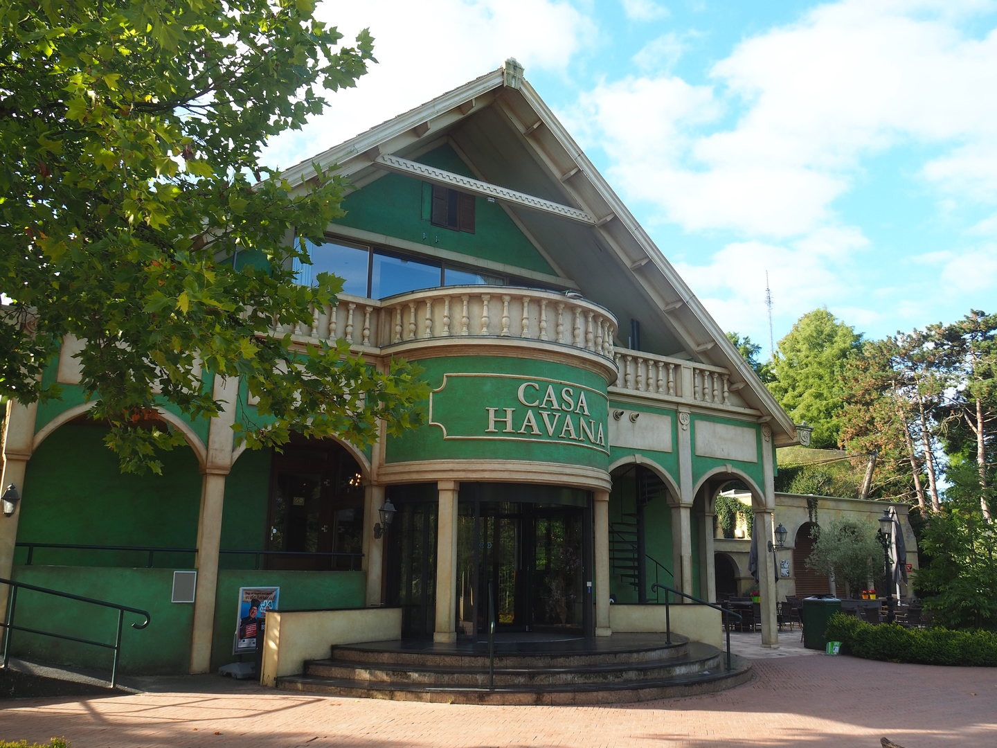 Casa Havana upscale restaurant, party and conference building, 2022-08-28