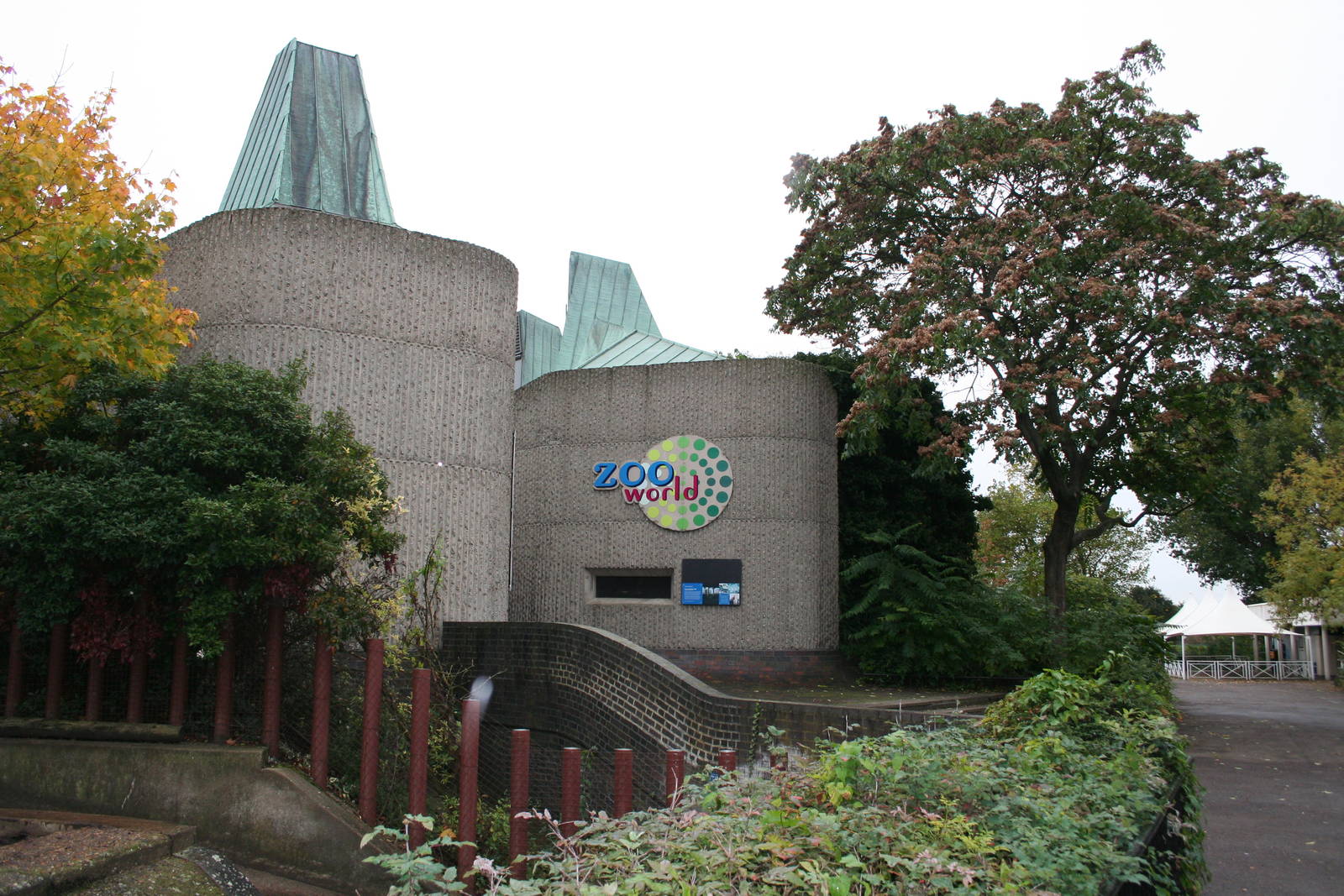 casson inside/outside