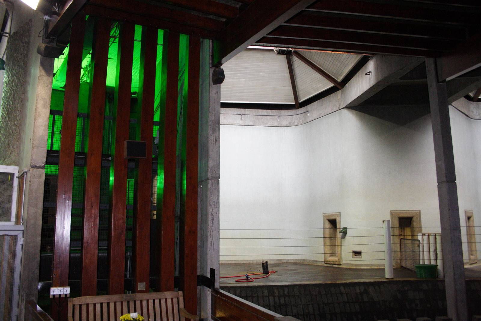 casson inside/outside