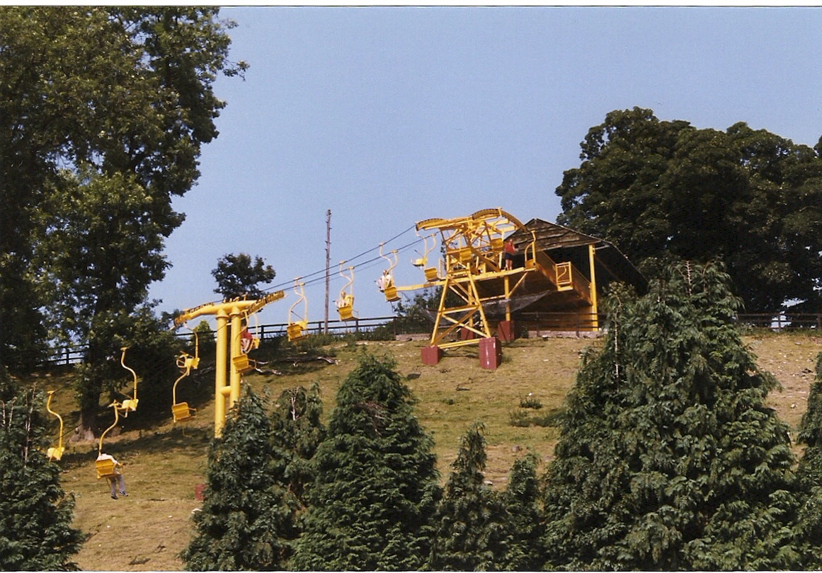 Castle and grounds 21