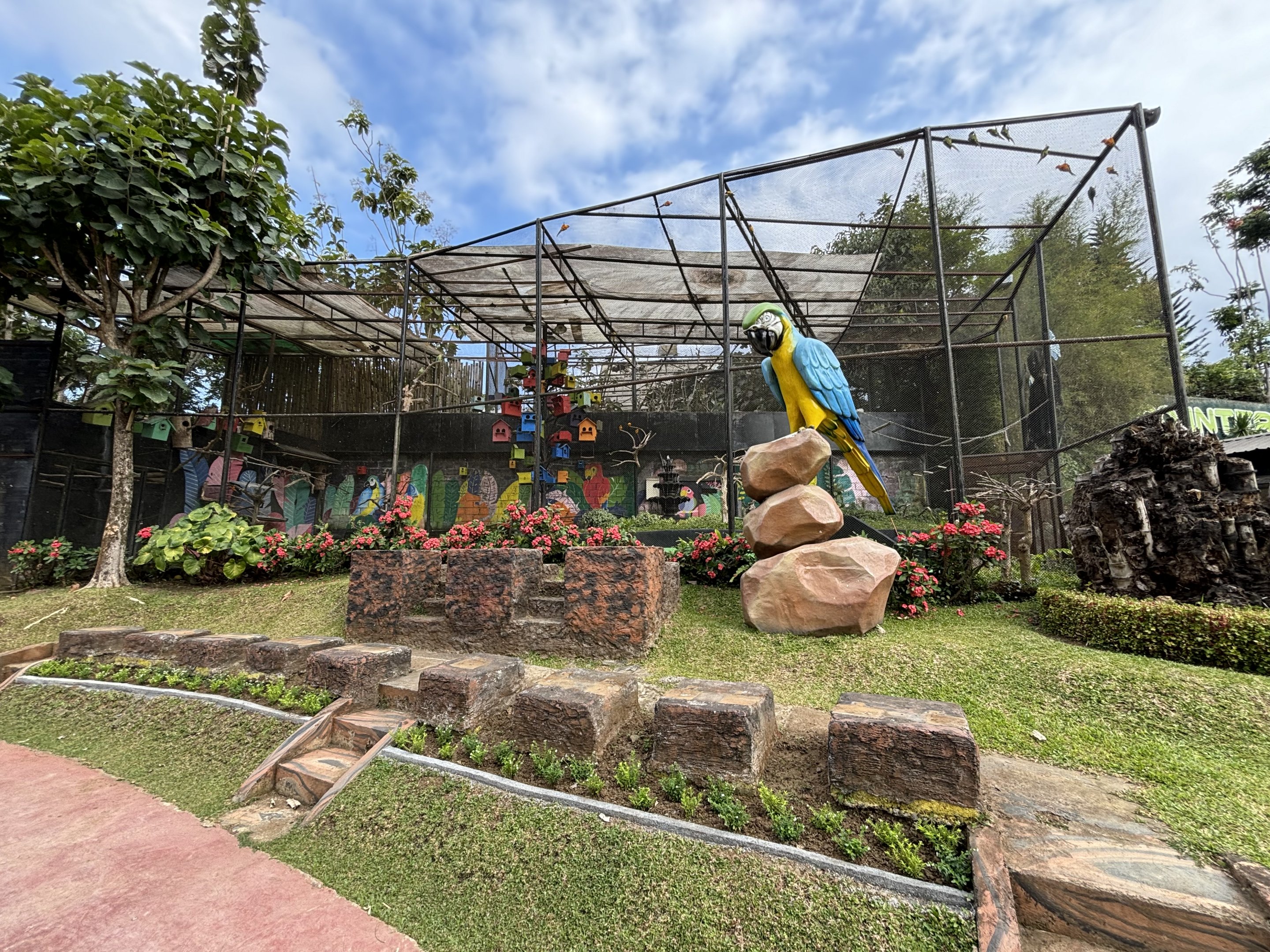 Castle Parrot Aviary