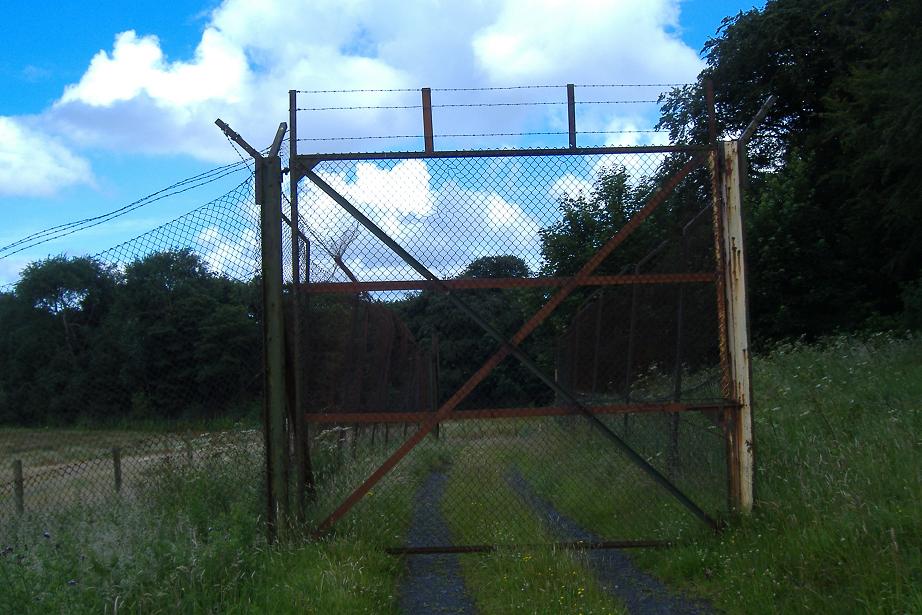 Causeway Safari Park, May 2007, entrance to reserves.