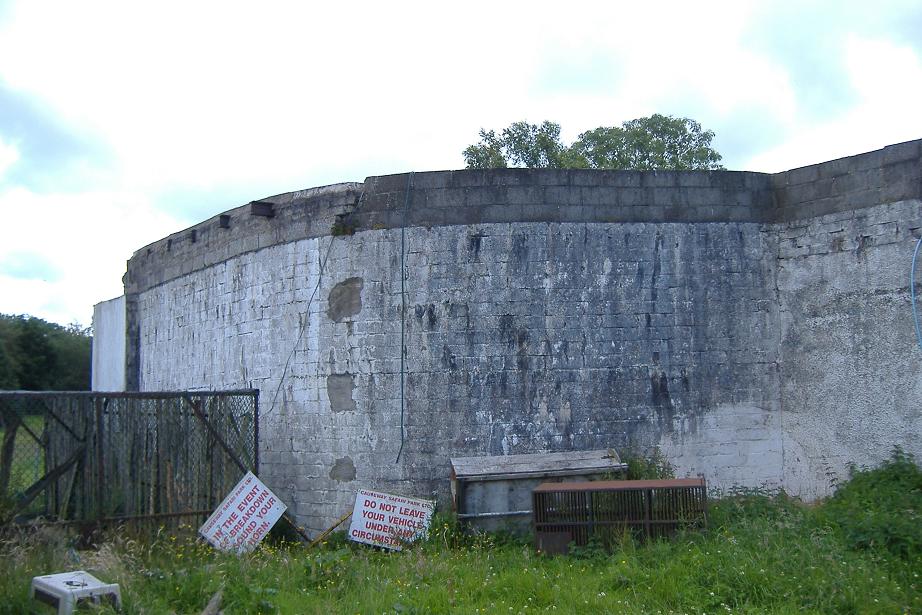 Causeway Safari Park, May 2007, rear of old elephant house