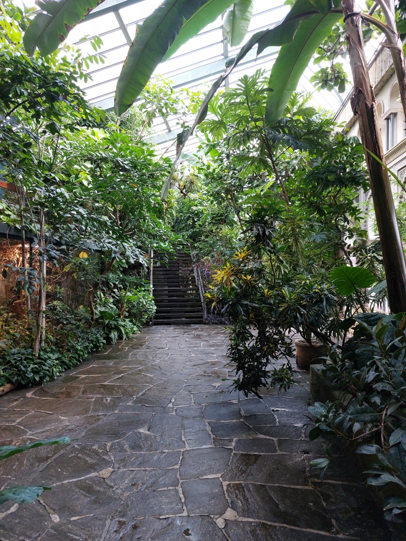 Central greenhouse