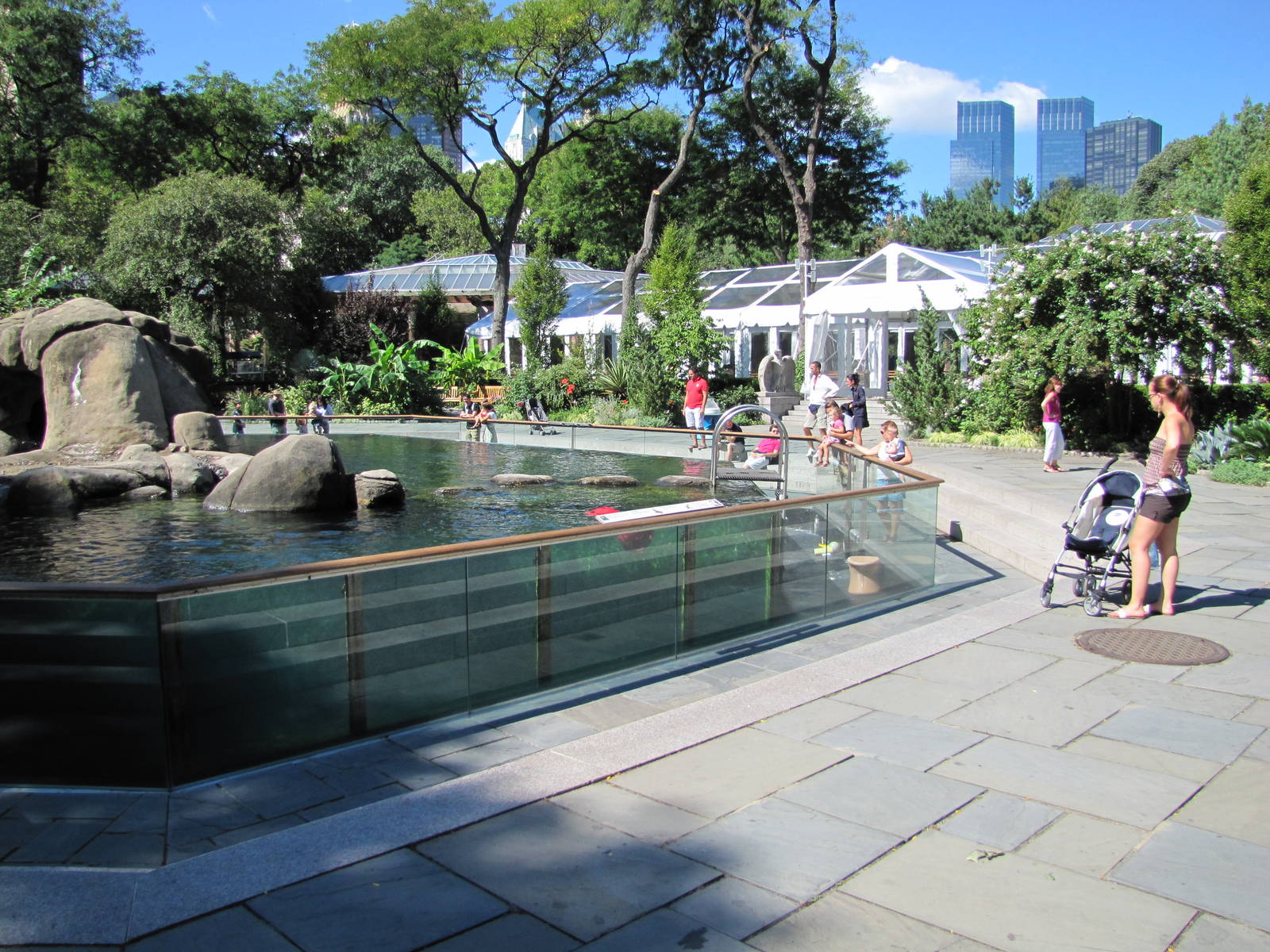 Central Park Zoo 2010 - One part of the historic Sea Lion Pool