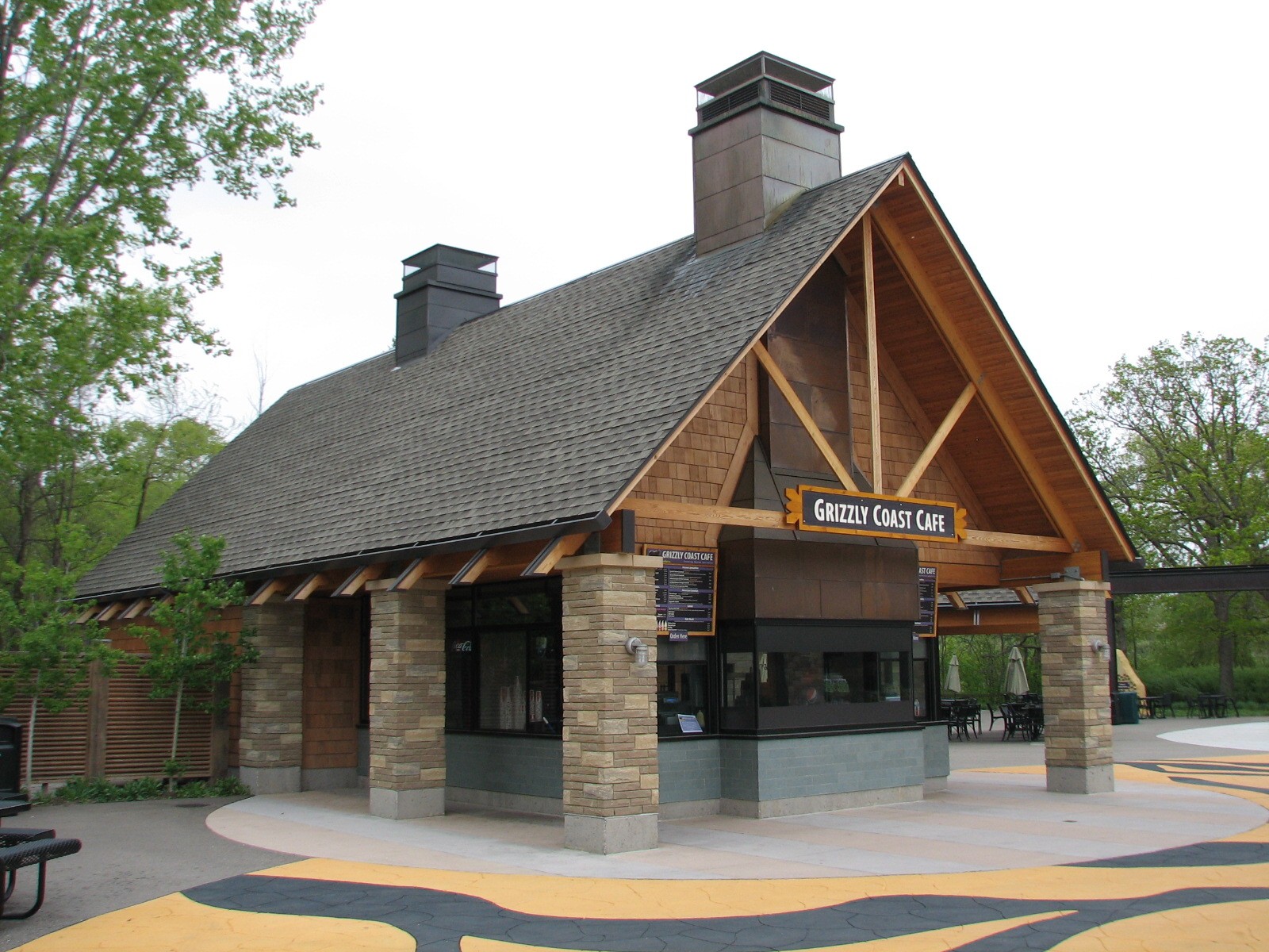 Central Plaza - Grizzly Coast Cafe