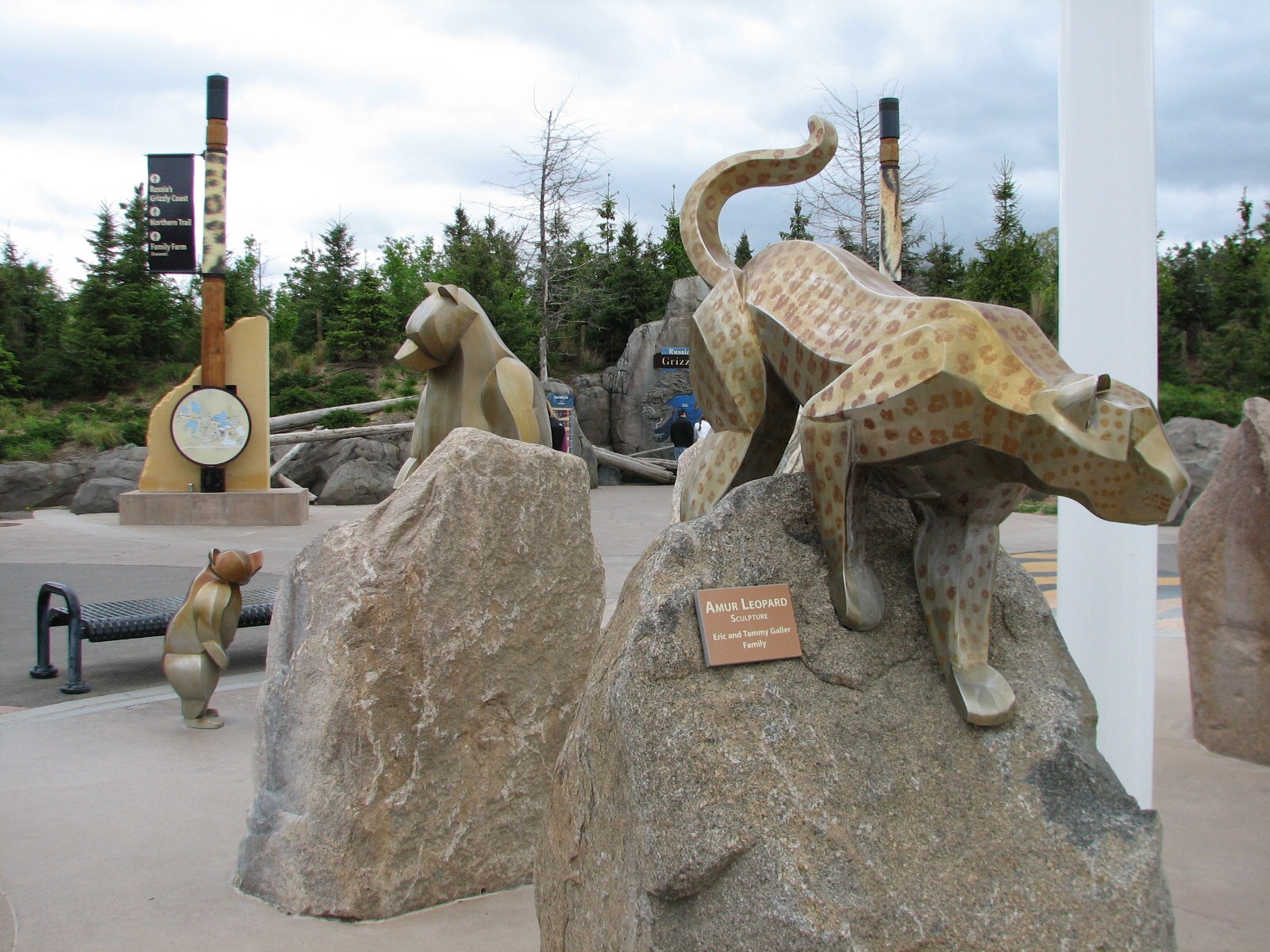 Central Plaza - Sculptures