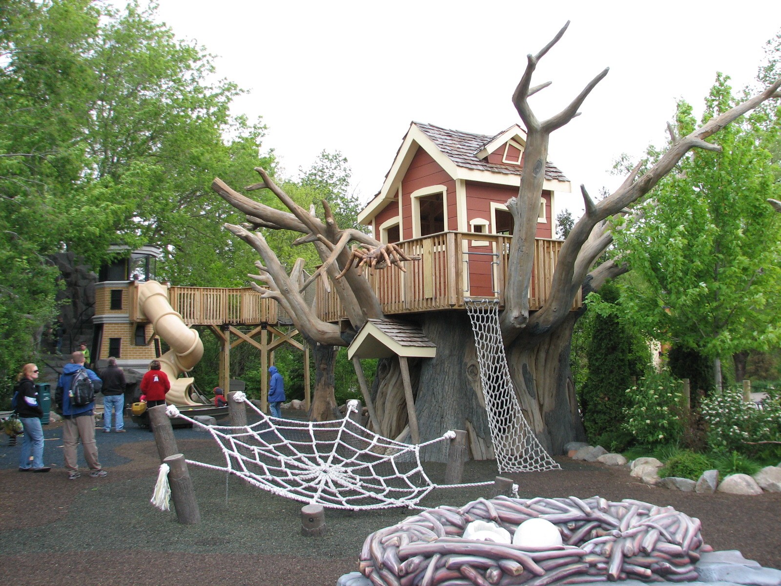 Central Plaza - Woodland Adventure Play Area
