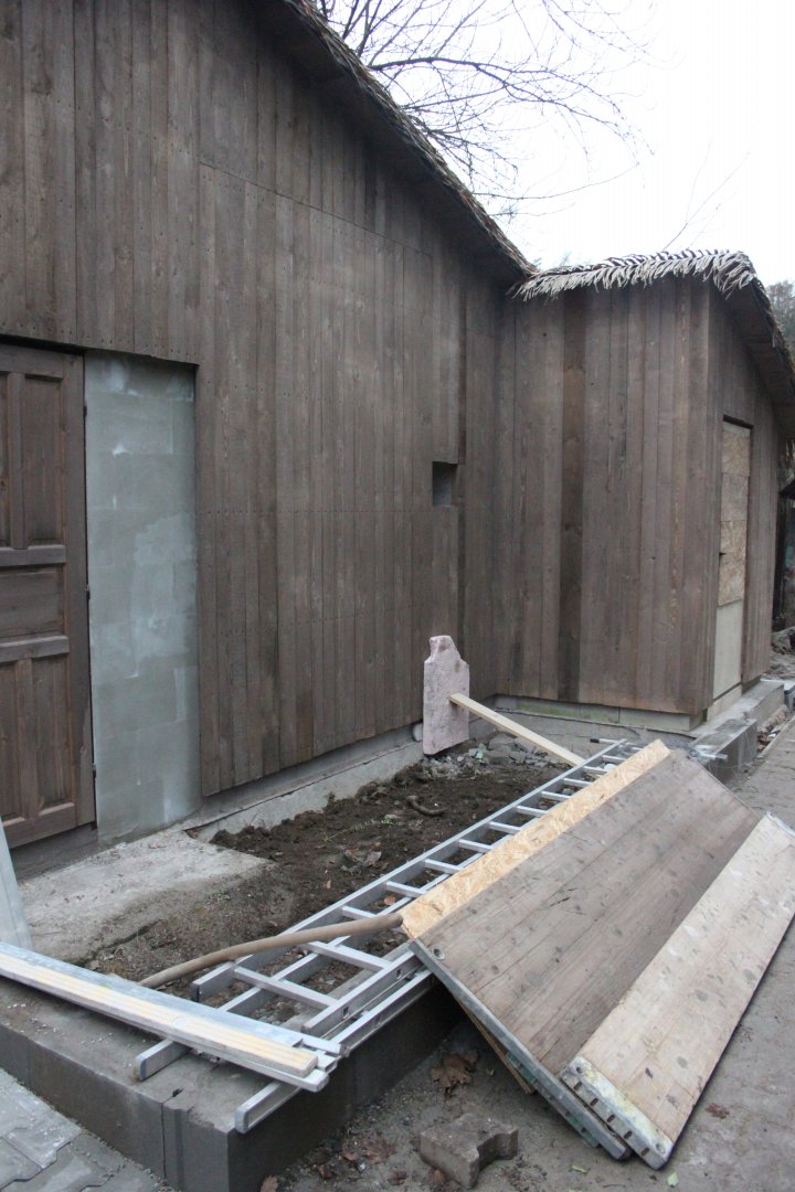 Chaco peccary house - foundation for an aviary