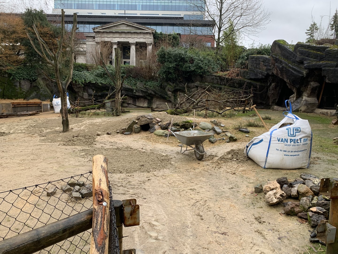 Changes to the alpaca enclosure